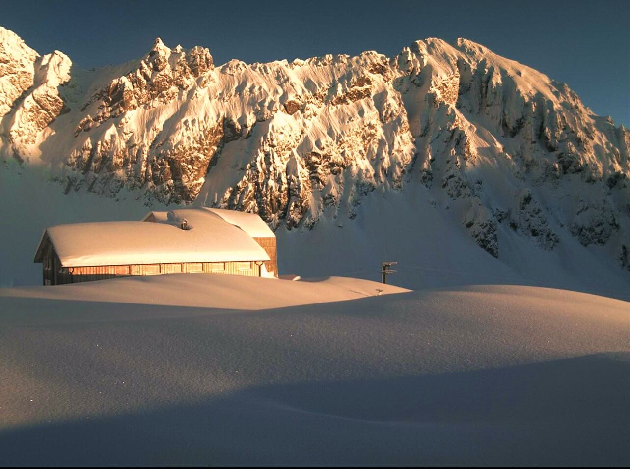 #webcam #aktuell
https://www.bergfex.at/sommer/brandnertal/webcams/c17537/
#totalphütte #brandnertal #morgensonne #lünersee #dezember #winter #lünersee