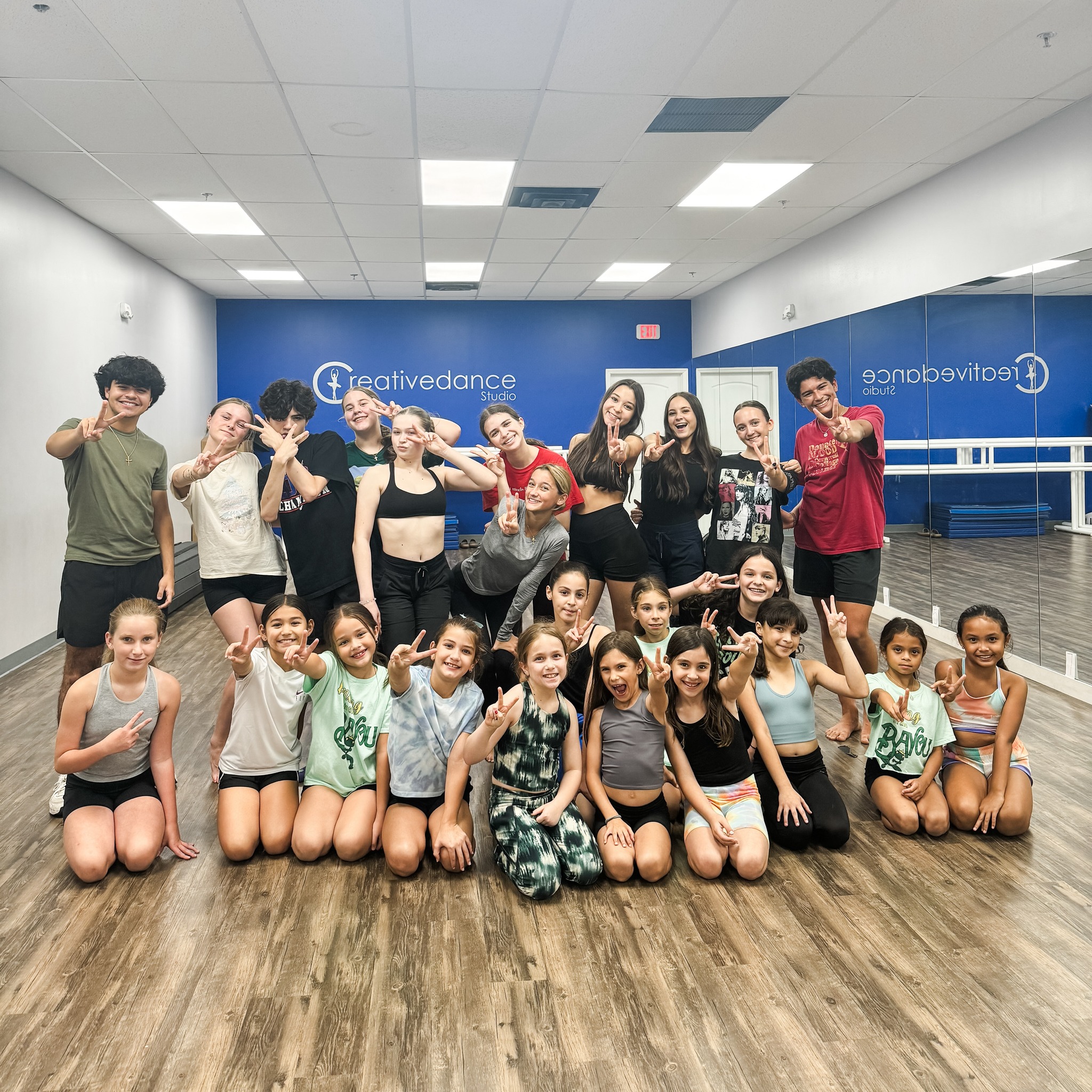 These dancers have been working hard! Everything is ready to go, and we can’t wait to see it all come to life on stage!! Just 2 more sleeps and we’re dancing under the sea!!!! 🌊 🧜🏼♀️🐠🪸