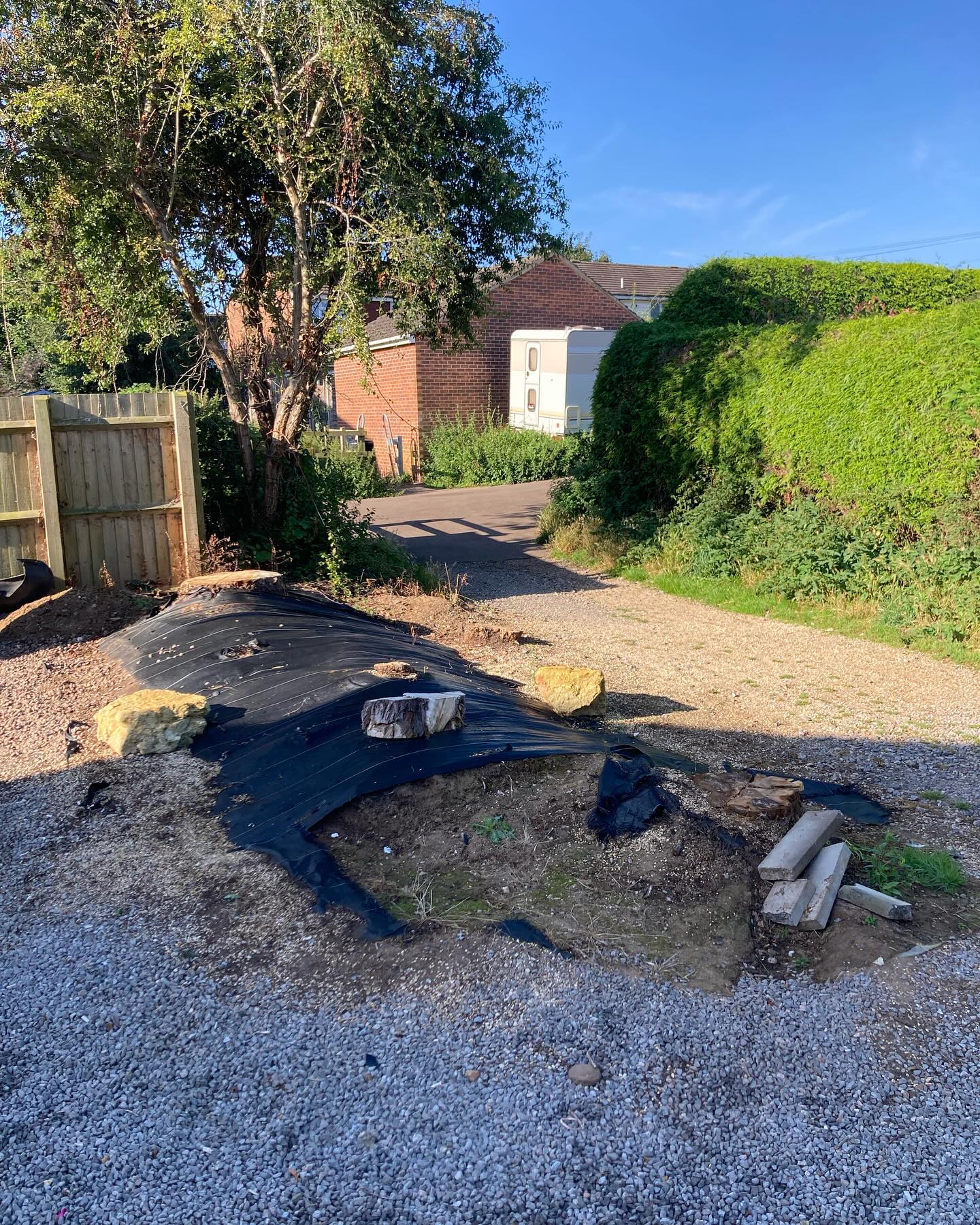 Back to the grind π·ββοΈ our Tracked Stump Grinder coming in to its own removing unsightly conifer stumps from a clientβs front garden area with the arisings removed in preparation for future works π
If youβve got awkward and unsightly stumps that youβd like removing please get in contact with us πβοΈ 07974884326 βοΈπ or via the website π¨βπ» www.altarb.co.uk π©βπ»
#altarbltd #stumpgrinding #stumpgrindingservices #stump #newent #treework #treesurgery #arboriculture #arblife #arborist #arboristsofinstagram