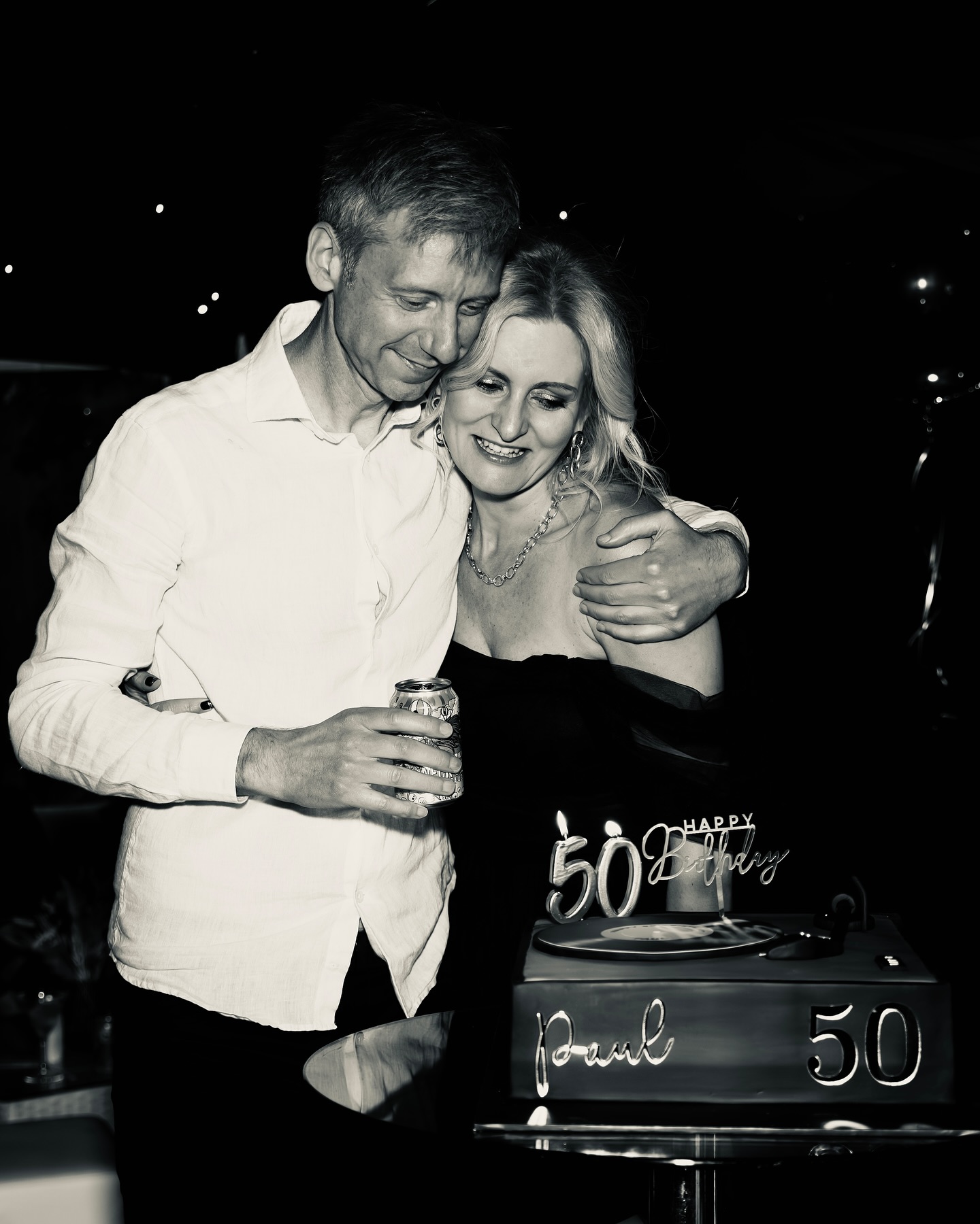 What a couple! What a party! Happiest of birthdays 🎈 Paul!
Photography @ijudgephotography
Cake @lollybakescakes
@memories_twickenham
#twickenhameventplanner #50th #eventplanner #party #partyplanner #eventarchitects #memories