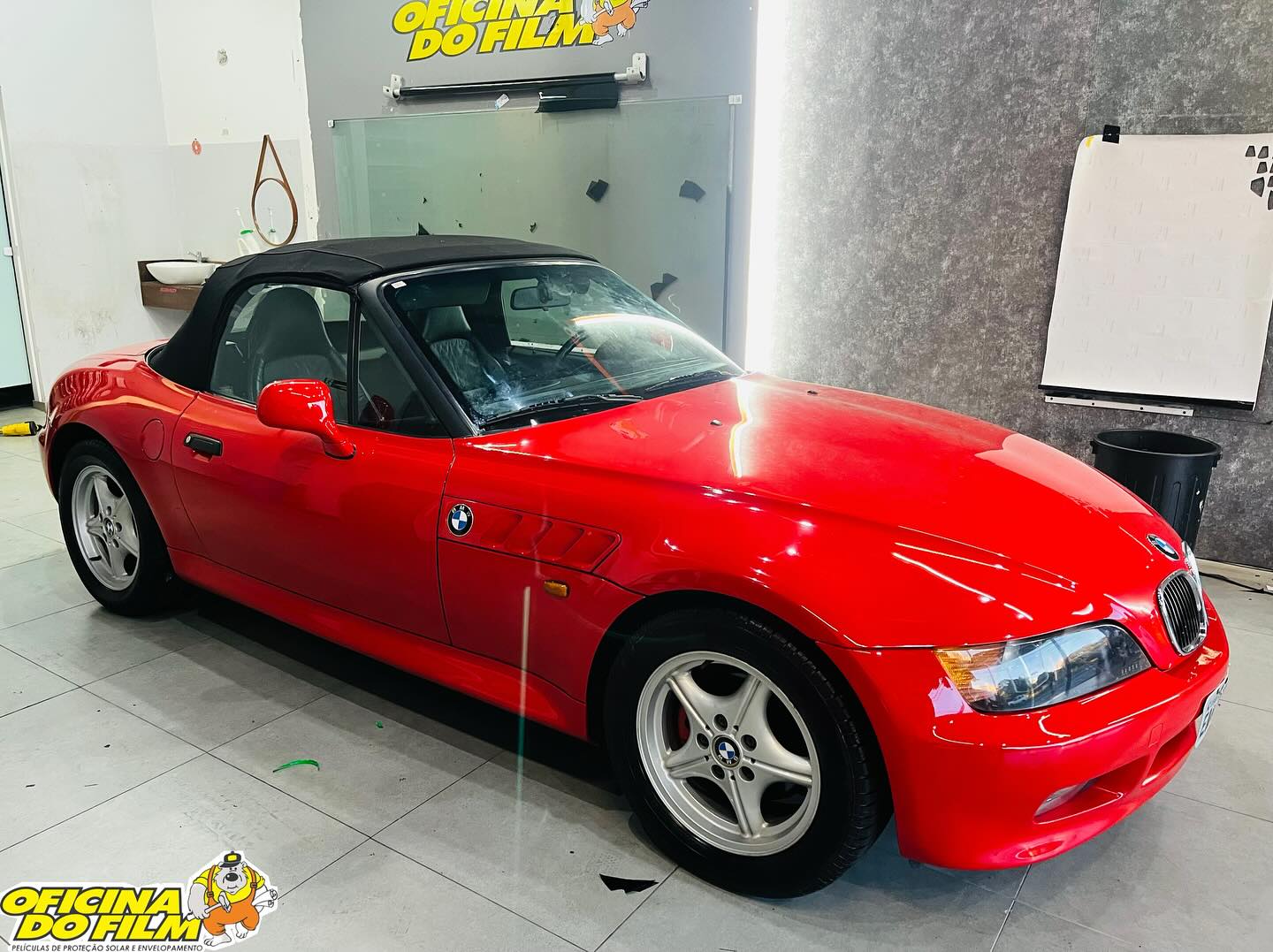 Qual a melhor película ou insulfilm para carro? 🚗 🚗
Essa pergunta todos fazem quando procuram uma loja para fazer a instalação. Mas mais importante que saber qual a melhor película, é saber se a loja possui de fato uma mão de obra QUALIFICADA.
Todas as marcas possuem todos os modelos, então ao optarem por uma determinada marca procurem saber qual o modelo que irão colocar, não adianta escolher uma marca top e colocar uma película de ENTRADA.
Nós da OFiCiNA DO FILM trabalhamos com as melhores marcas de Window Film do mundo e possuímos um grande portfólio de películas.
Para saber mais www.oficinadofilm.com.br ou chama no whats.
#oracal #orafol ##windowtint #peliculas #insulfim #peliculasportoalegre #bmw