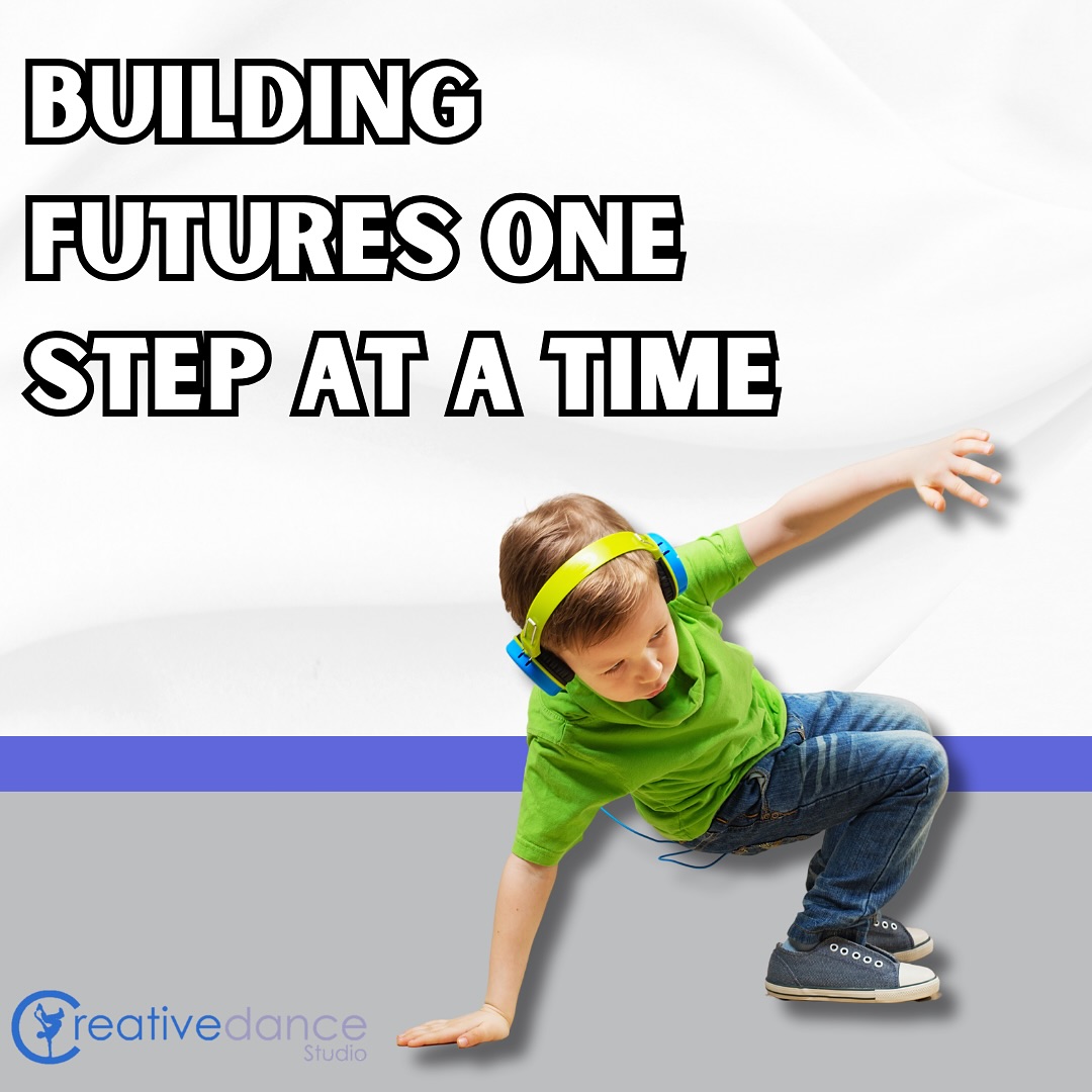 Watch your little one shine with newfound confidence! 🙌🏼
Our all-boys hip hop class is designed to build self-assurance through exciting dance routines and supportive encouragement. Your boy will love seeing his skills and confidence grow with every class.✨
Ready to boost his confidence? Sign him up for our hip hop class today! 🤗