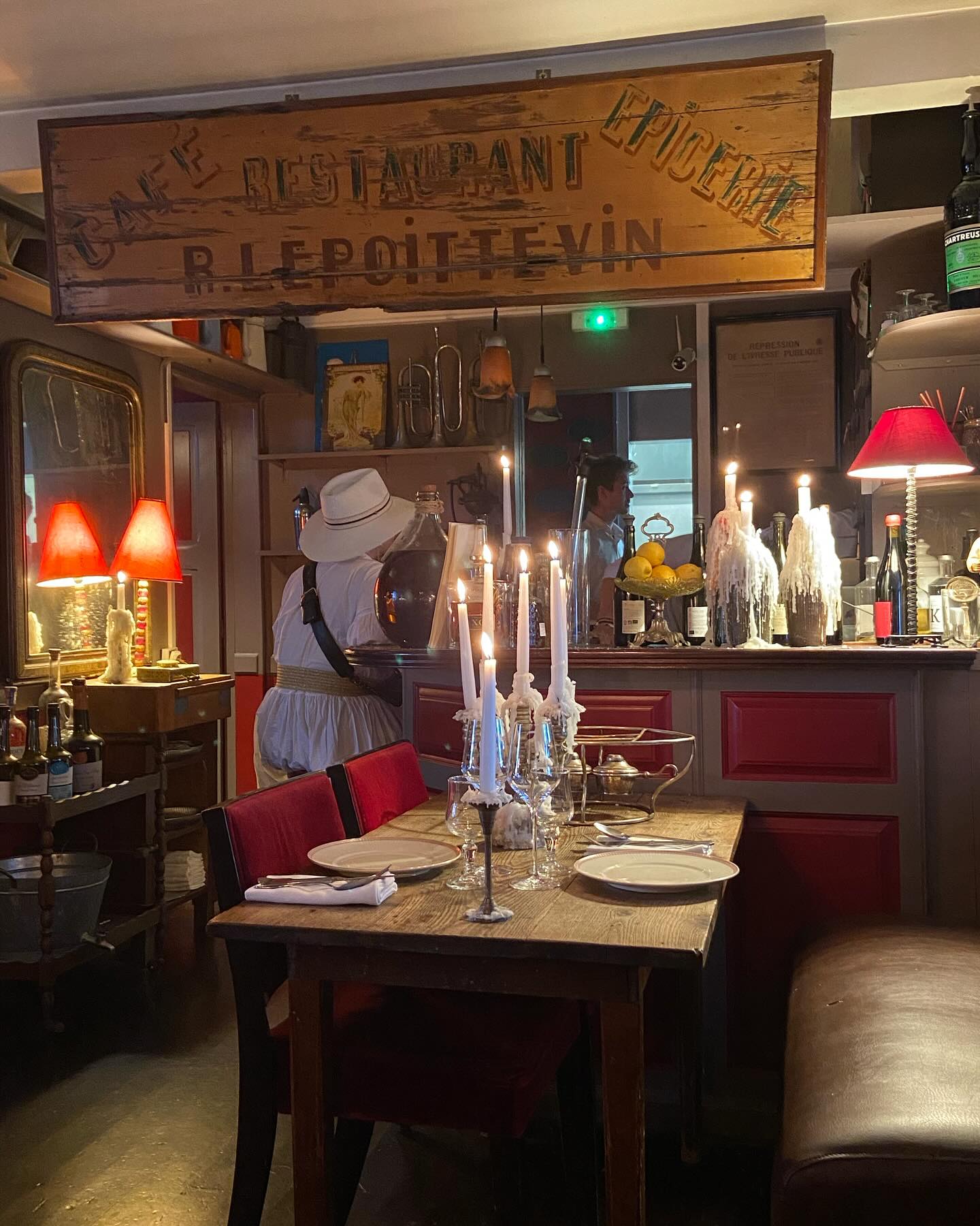 Magnifique découverte…un endroit hors du temps, un régal absolu, un cadre magique