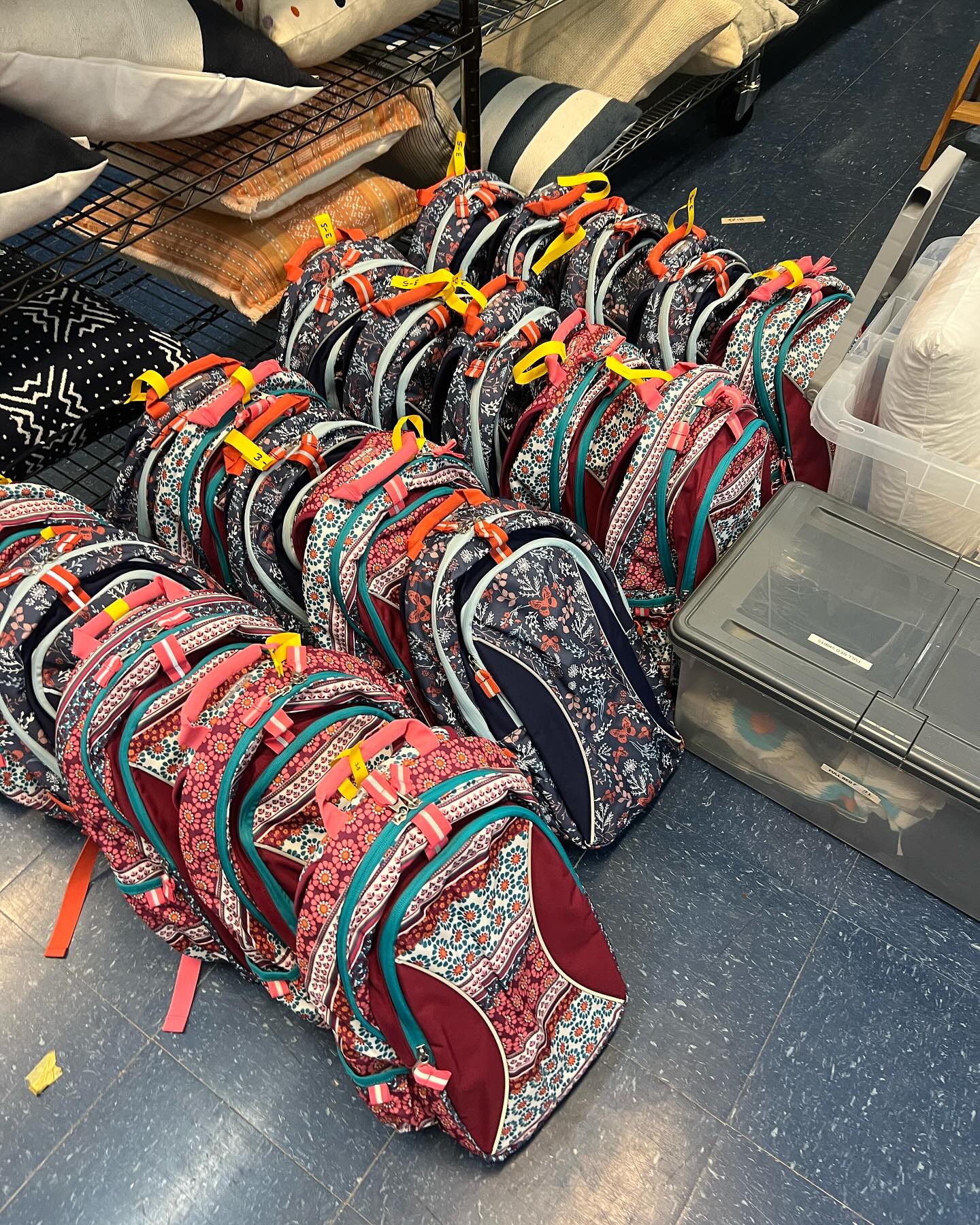 Finished up the week with 200 backpacks for @bgcsouthwood and 100 for IDDPMI! 🎒🧡💙 #backpackbuddiesva