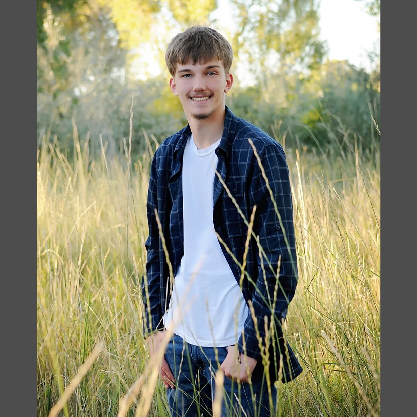 We were ready for summer vibes, but the autumn hues were already beginning to appear. In true Colorado fashion, it feels like summer today, while fall seems to be just around the corner.