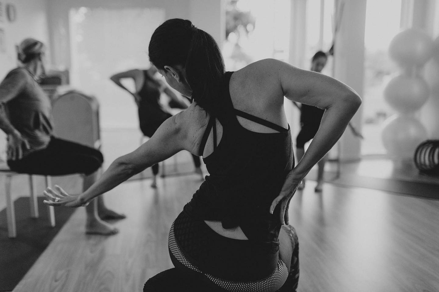 New Saturday GYROKINESIS®️ Immersion Classes
This year, I will be offering a monthly weekend GYROKINESIS®️ Immersion class, Saturdays 8am -10am.
A GYROKINESIS®️ class focuses on breath to open the body from the inside, along with spinal movements to decompress the spine, creating space and stronger axial alignment.
Explore how your spine connects to the lines of your arms & legs, and grounds you for greater strength.
The focus on breath and movement strengthens your vascular system without stressing your heart (the ‘cardio’ part of cardiovascular). Specific actions stimulate your vagus nerve, the longest nerve in the automatic nervous system that connects your heart, lungs and digestive tract. It assists in promoting the ‘rest and digest’ state, to help decrease stress.
Above all, a GYROKINESIS®️ class is time to gain greater awareness of your internal and external body, cleansing and strengthening as you breathe and move.
The first class starts 24th February and is a FREE introduction if you are intrigued and would like to join our monthly class.
MONTHLY 2 HOUR IMMERSION CLASS $40.00
Continuing class dates will follow; 09/03, 13/04, 11/05, tbc…
Spaces are limited. Bookings essential.