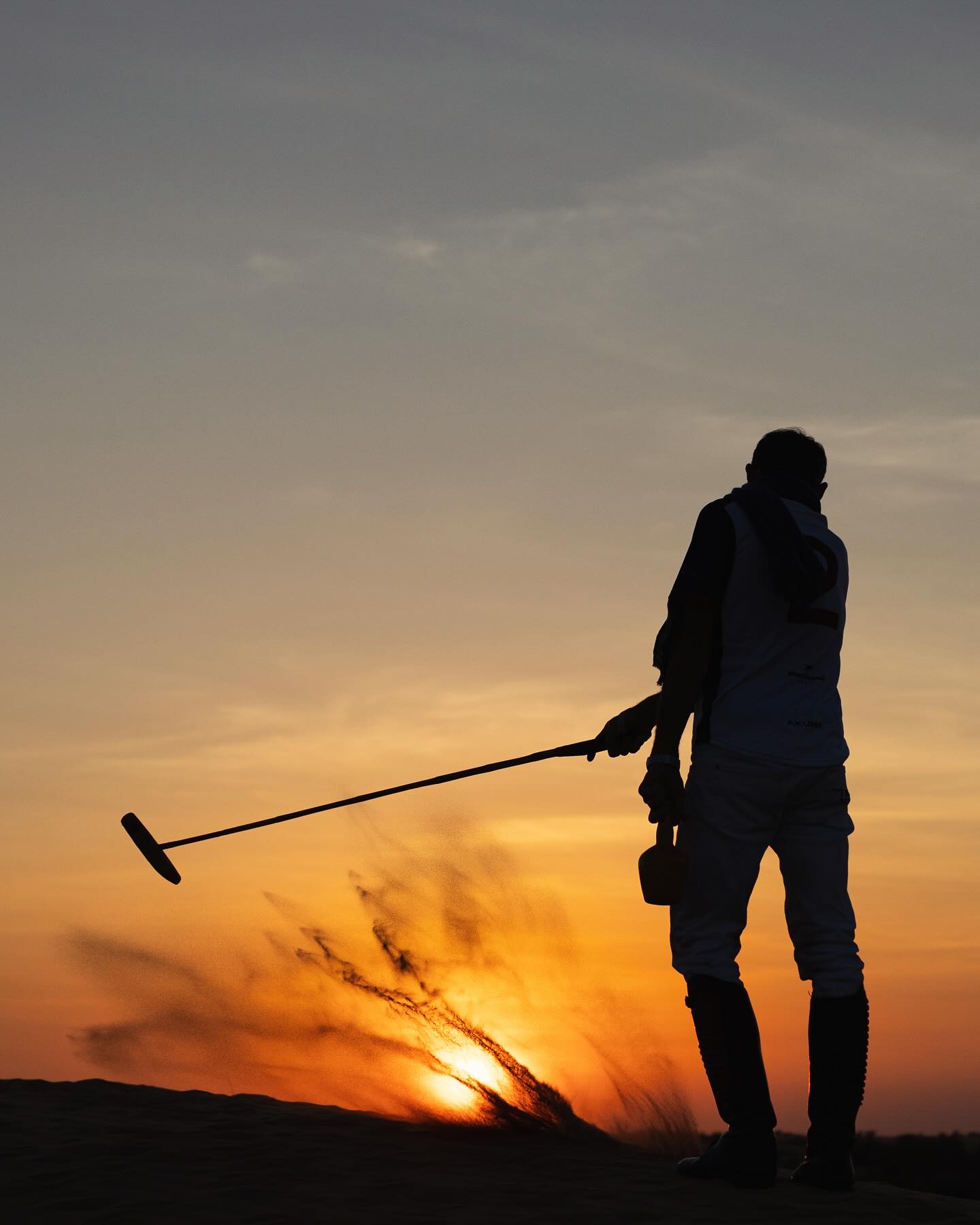 The last chukka. Last night in the desert with @royalsalute and @naraescape. 📸@samuelmchurchill #salutethegame #britishpoloday