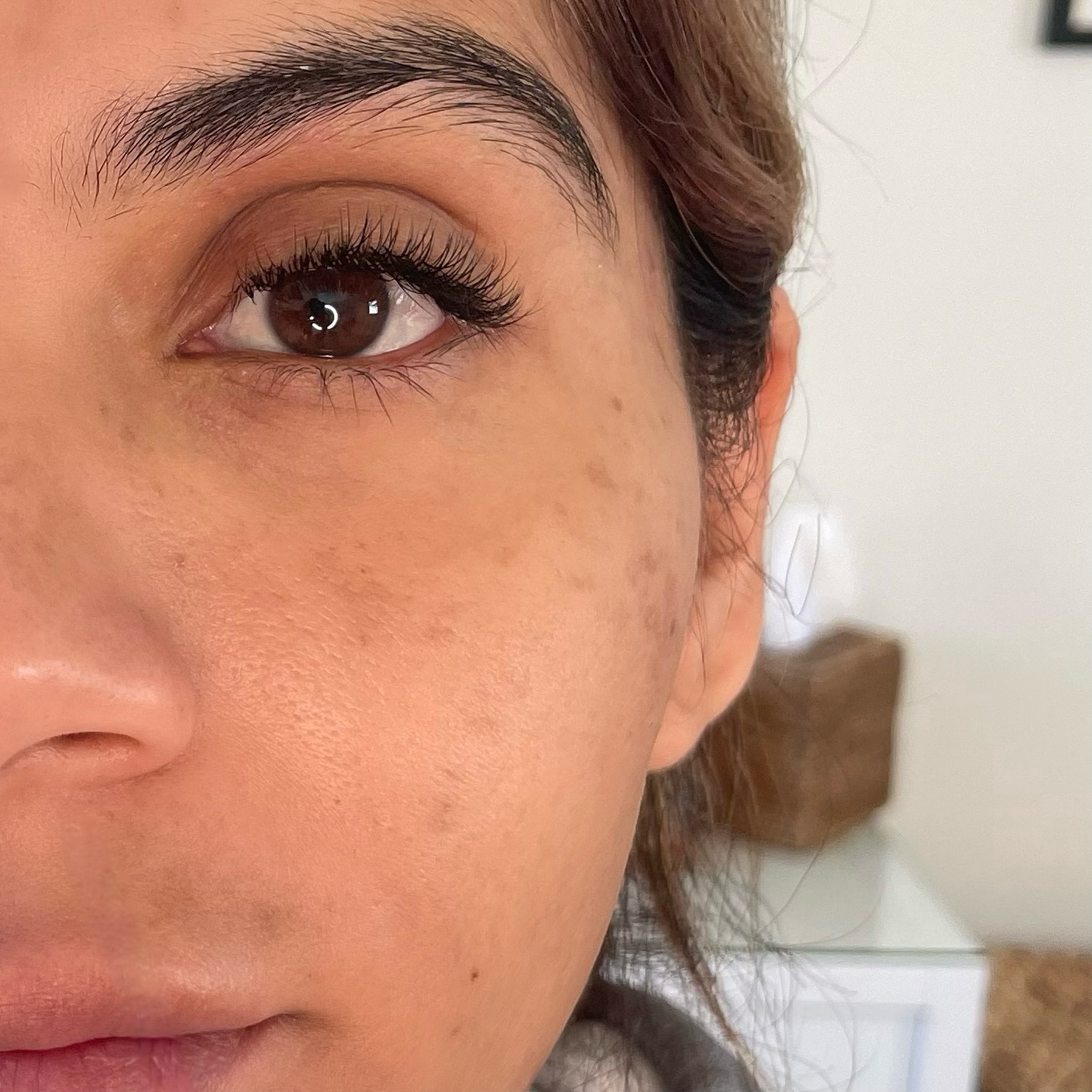 Until we can recognize that lash application is an art we can’t fully understand how much or how little intention, creativity and integrity goes into every service. Lashing is not just the process in which one can apply an extension to the natural lash—it goes so far beyond. It’s an avenue to tap into imagination, try new things and share ideas. Trust your artist to give you what’s best for YOU! ✨
Angie, thank you for your continued support, patience and trust in me. Glad to have you and your lashes back at the studio! 🫶🏼