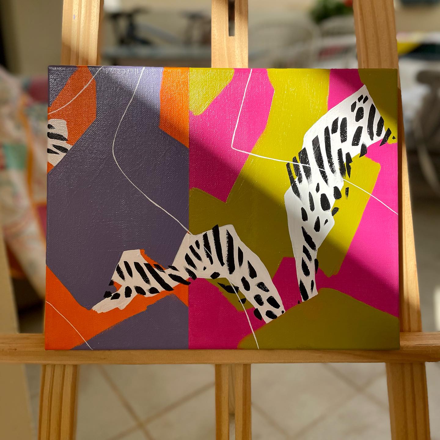 GEMINI ♊️ /Acrylics on canvas.
.
.
.
.
#artstudio #wallart #wallartdecor #wallartprint #artposter #interiorstyling #illustrationposter #abstractshapes #artstudiolife #creativeboom #interiordesign #interiordesignillustration #colourforinteriors #patterdesign #artforlicencing #designforlicencing #surfacedesign #contemporaryart #artistinstudio #artdaily #artistsoninstagram #contemporarypainting #abstractpainting #artcollector #emergingartist #artforsale