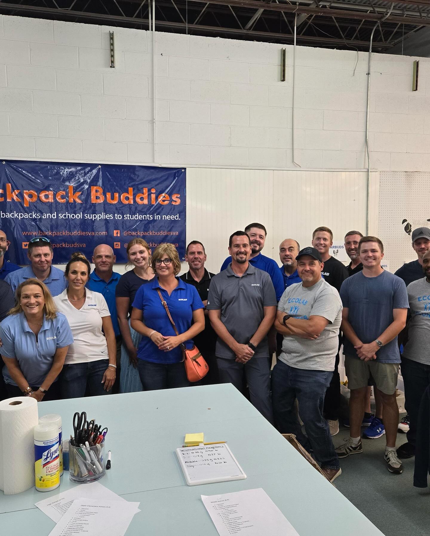 We hope everyone’s school year is off to a great start! We wanted to give a HUGE shout out to the many volunteers who helped us during crunch time in August. The group from ECOLAB who were in town for a conference, the STAB girls volleyball team @stabgirlsvolleyball , family and friends who pitched in, a power group of three young girls who have volunteered for a second year now along with their grandmother and finally Darden students who filled 140 backpacks for us!! We can’t than you all enough! 🎒🧡💙 #backpackbuddiesva