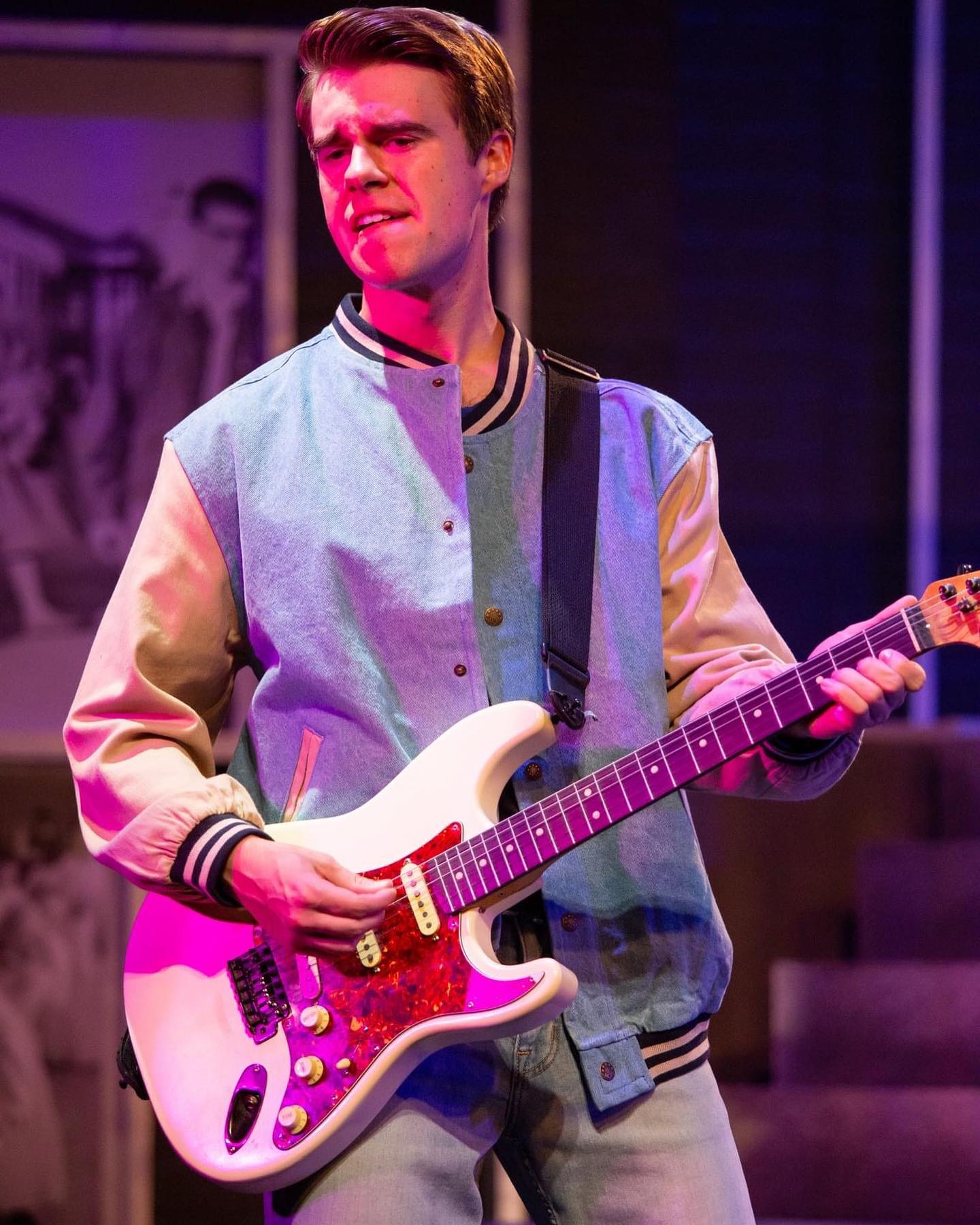 Bop-ba-da-da-ba-Bop-ba-da-da-ba-Bop-ba-da-da-ba-ba….
~Gwease~
#summerstock #grease #theater #friends #didyoujustbarf