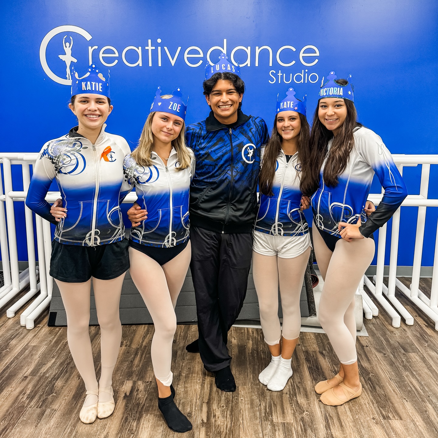 Our seniors are back for their final first day, and we couldn’t be more proud! 🥹 Watching them dance through the years has been a dream, and we can’t wait to watch them make their mark on this milestone season! 💙 So much love for this amazing group! Let’s make their last season the best one yet! ✨