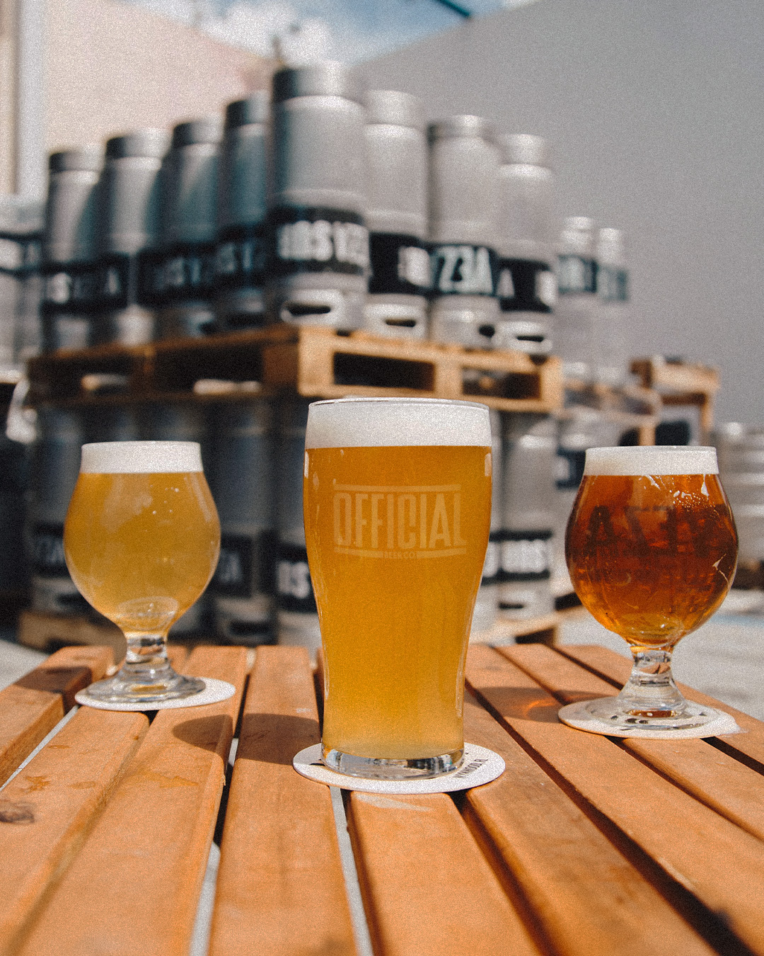 Triple the taste, triple the enjoyment. Cheers to a trio of perfectly poured brews! 🍻🍻🍻
.
.
.
.
#CraftBeer #Cheers #officialbeerco