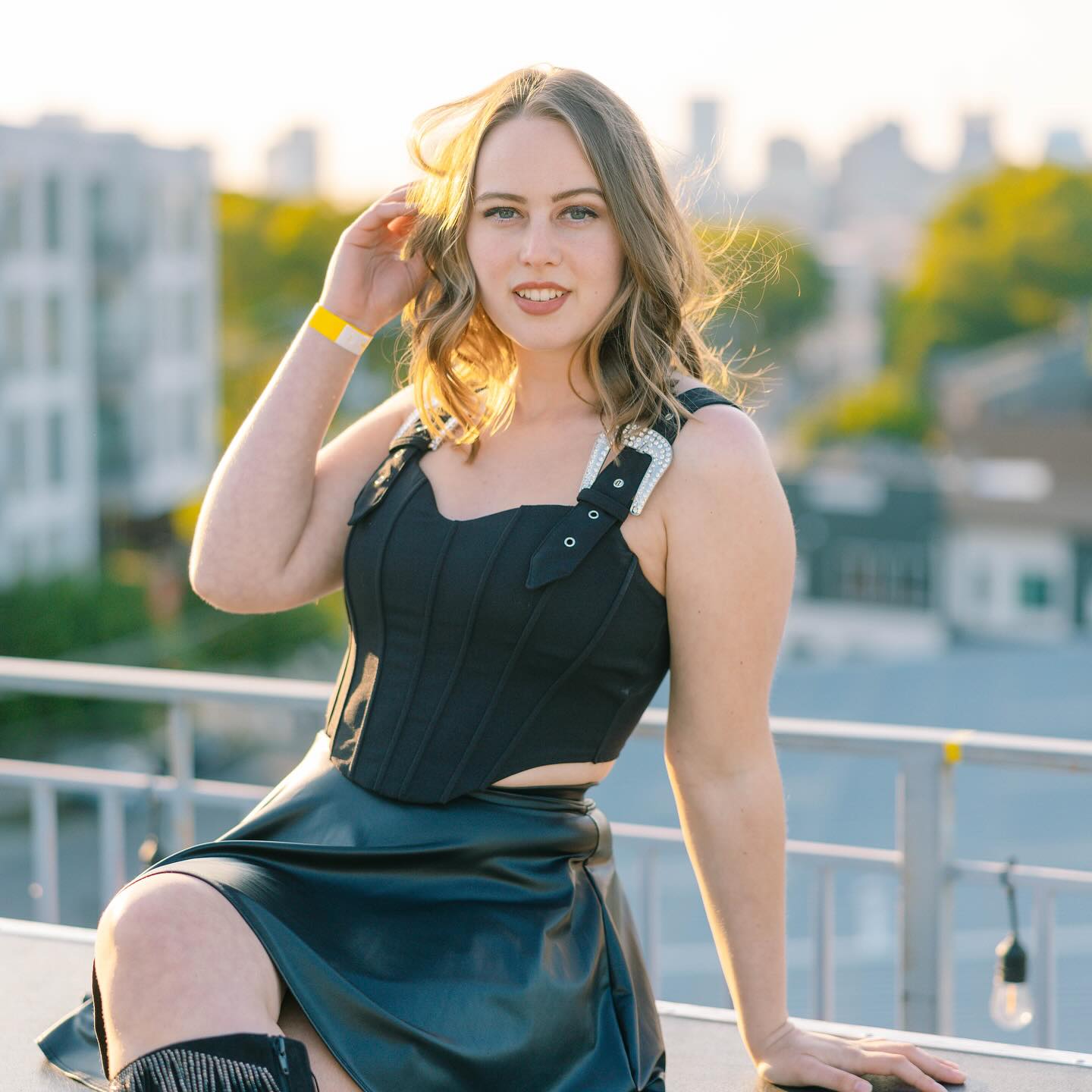 You’re invited!!! Free Shows, Free Parking, and Original Pop Music!🌟
Y’all, I haven’t played this many shows in a week since I moved to Nashville 😂 but I’m so stoked to play some new tunes and share the stage with incredible pop artists!!!🫧
Thu. 7/18 530-9pm Solo at @noelle_nashville by printers alley (cheap parking at Chase Bank across the street 😉)
Fri. 7/19 6-10pm @popvillemusic Writers Round and @samueltuckeryoung Release Show at @fatbottomtaproom in the Nations. ✨RSVP to be entered into a giveaway for a gift card and artist merch! (free parking)
Sun. 7/21 2:30pm-6pm Rooftop show @rarebirdrooftop at @noelle_nashville 🦜
Wed. 7/24 8pm-11pm @popvillemusic full band showcase at @theeastroom (get advance tix and RSVP to be entered into a giveaway for free tix and merch from the artists!) 🎸
I’m so encouraged by the support y’all have shown for @popvillemusic and watching this community grow makes my heart so happy 🥹🥰🫧
#originalmusic #nashvillemusicscene #nashvillemusic #nashvillepop #popvillemusic #upcomingshows #nashvilleshows #independentartist #originalpop #womeninmusic #popartist