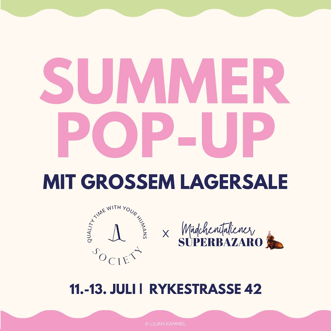 Wir haben da etwas für euch 🎉 Nächste Woche findet unser allererster @superbazaromitte Lagersale statt – und zwar nirgendwo anders als im superschönen Event Space von @haisocietyberlin 😍
Ihr dürft euch schon freuen: Drei Tage lang bekommt ihr nicht nur bis zu 50% auf ausgewählte Lieblingsmarken, es erwarten euch auch noch andere Highlights! Mehr dazu verraten wir euch hier in den nächsten Tagen – und das ein oder andere Update entdeckt ihr vielleicht auch 😍
Wir freuen uns schon riesig, euch nächste Woche zu unserem Sommer Pop-Up begrüßen zu dürfen – #savethedate! Wir räumen derweil schon einmal unser Lager aus, denn das ist rappelvoll ✌🏼 #comeonby #superbazaroberlin #haisociety #summerpopup #popupsale #lagersale #shopsmall #berlin