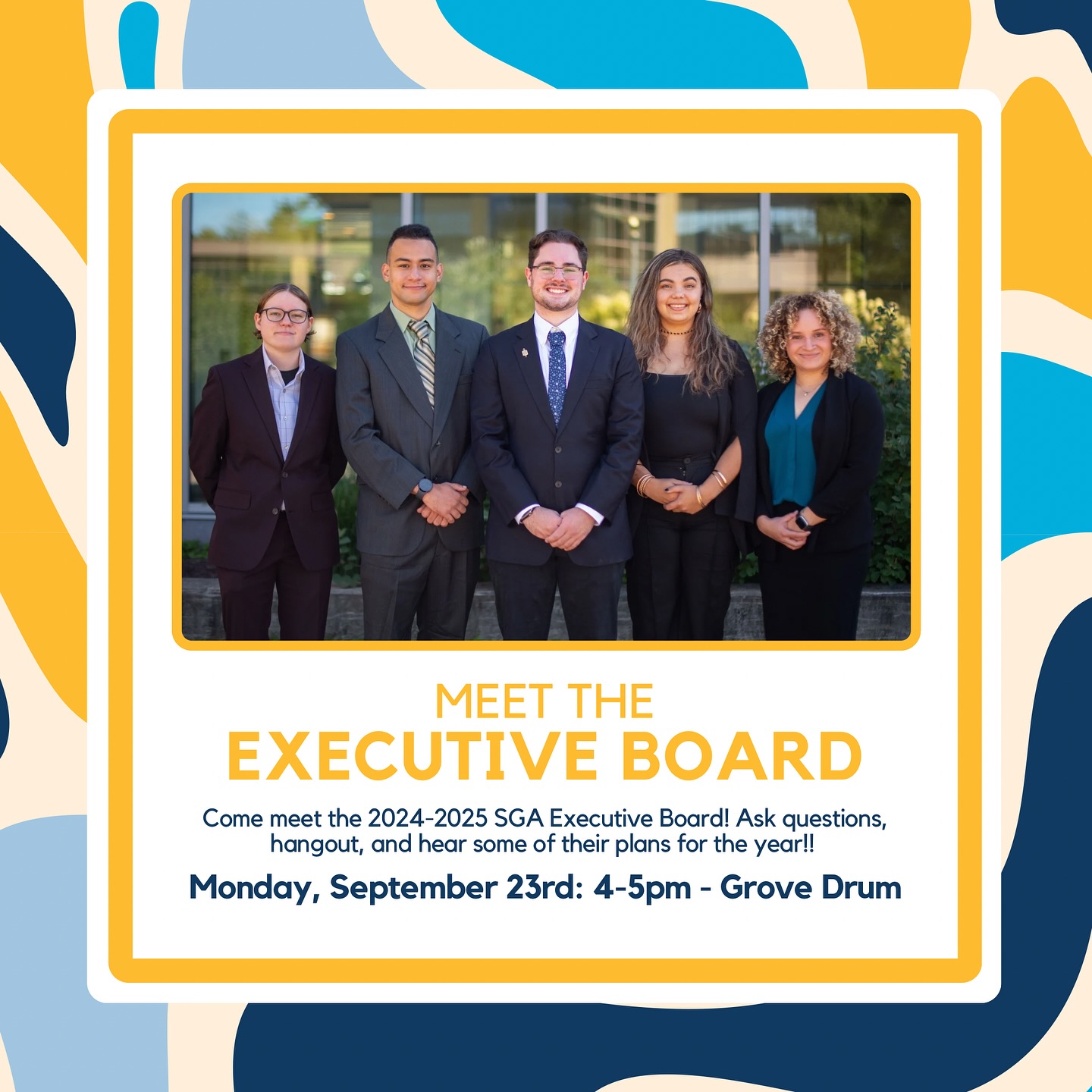 Come hang with the SGA Executive Board on Monday, 9/23 from 4-5PM in the Grove Drum (above dining room). Bring your questions, and hear some plans for the year! ⭐️