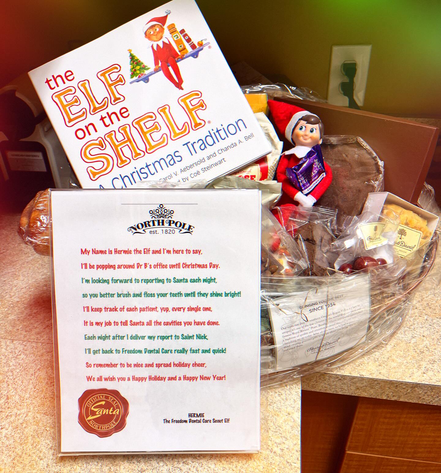 Ruh Roh! Hermie is back and looks like he’s created some bad habits. Hopefully we find him flossing very soon! #elfontheshelf #dentaloffice #december #brushyourteeth