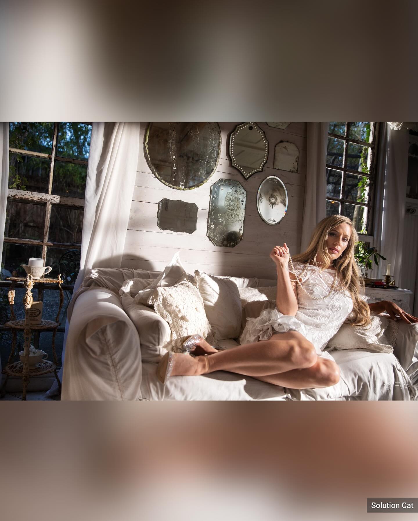 A really wonderful shoot with @lenzeymarie thanks for giving the opportunity to create with you. #daydream #teaparty #visualart #creative #arri35 #DZOlenses #smallHD #5dmarkiv #goodtimes #beingcreative