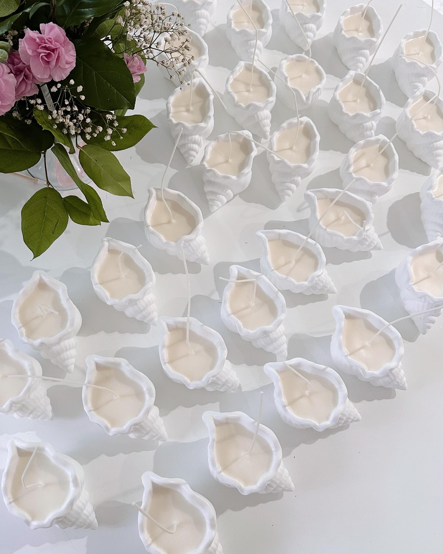 making some shell candle wedding favors for a coastal wedding coming up 🤍💍🐚
.
.
.
#weddingfavors #handmadeweddingfavors #wedding #weddingcandles #thankyoucandle #candle #candleaddict #candlelover #candlemaking #candles #candleshop #candlesofinstagram #handmade #handmadecandles #handmadeisbetter #handmadewithlove #handpouredcandles #homemadecandles #luxurycandles #scentedcandles #shoplocal #shopsmall #soycandles #soywax #soywaxcandles #supportsmallbusiness