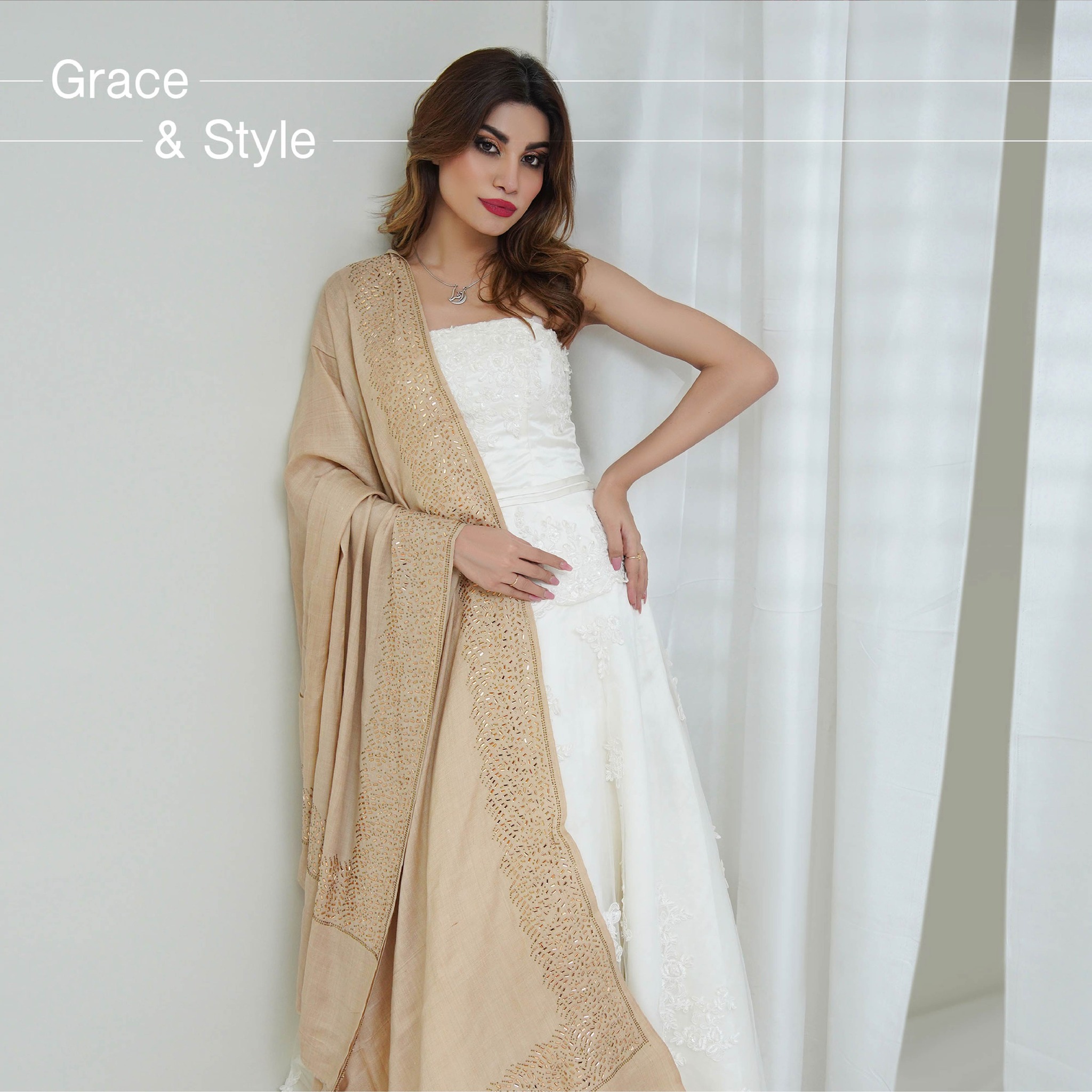 Elevate Your Wardrobe Essentials! 🤎
Add a touch of glamour to your everyday outfits with our chic shawls, elevating your style effortlessly.
#womenshawl #shawls #fashionstyle