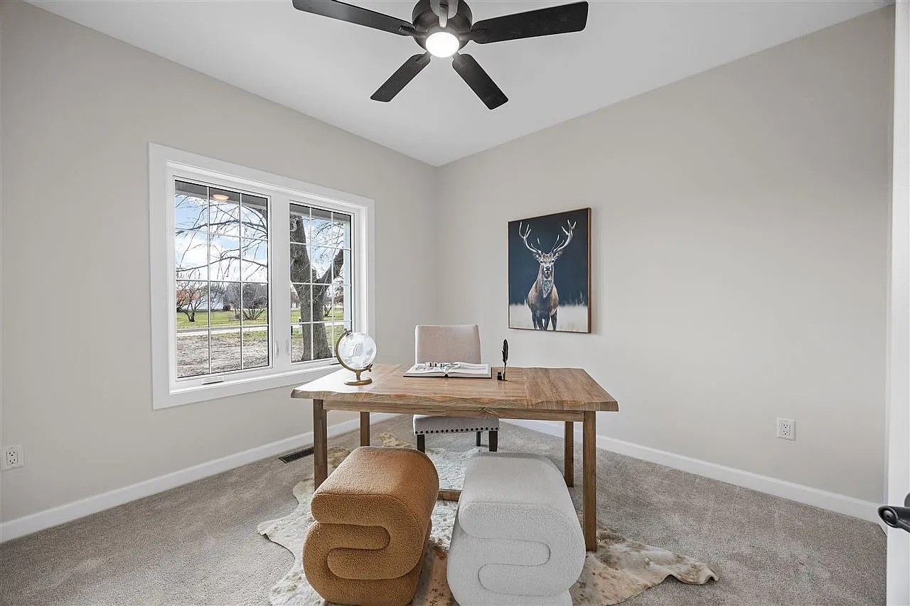 🔹 Inside Look – Flawless Finishes! 🔹
The details matter! From crisp, clean lines to perfectly coated walls, every corner of this new build reflects the craftsmanship we take pride in. 🎨✨
Swipe to see the close-ups – this home came to life one brushstroke at a time!
💭 Thinking about your own project? Let’s chat!
#Henryspainting #Craftsmanship #InteriorFinishes #NewConstructionPainting #HomeInspo #BuildingDreams #PaintingExperts #InteriorDesignDetails