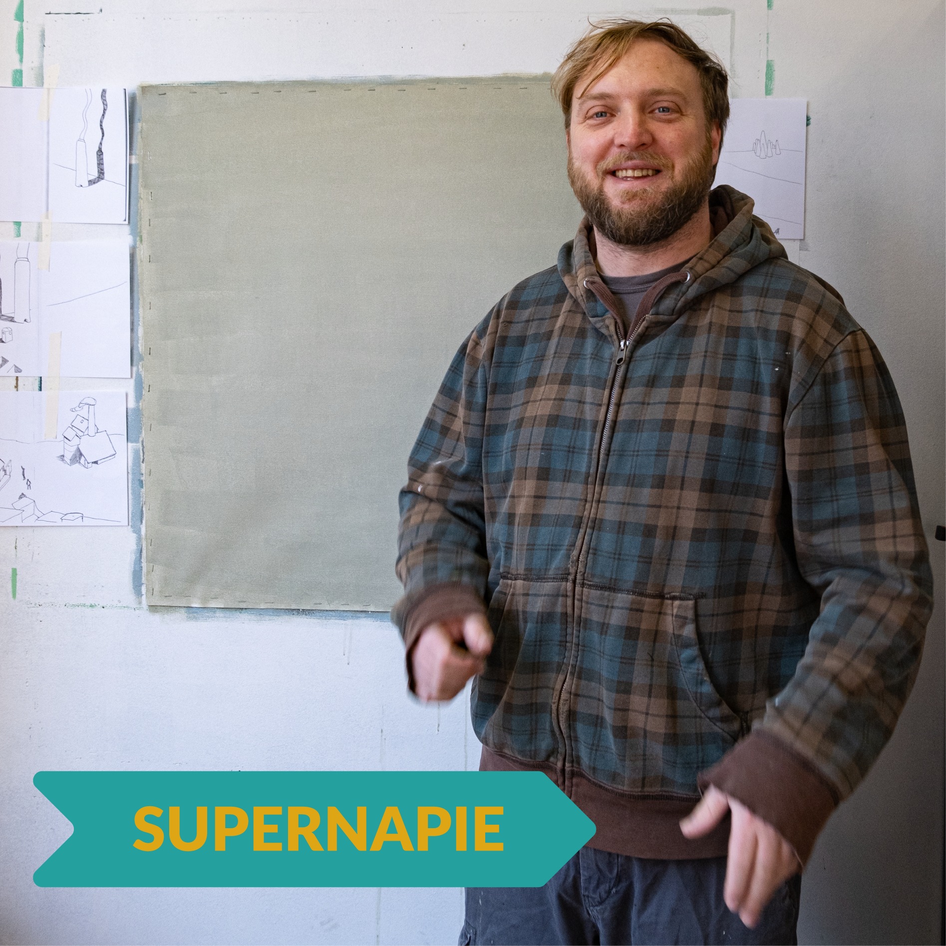 Wie @supernapie zegt, zegt: lijntjes, vlakjes, codes, loops, storingen, figuren, eigenaardige oorden, schimmen en een reeks onafgewerkte videogames.
Het gezicht achter Supernapie is Quinten Clause en heeft zijn atelier goed verstopt in de B-blok. Hou zijn (en onze) social media in de gaten om te ontdekken wanneer hij weer een tentoonstelling heeft, en laat je verrassen door zijn werk in 't echt.
www.supernapie.com
#supernapie #moktamee #artist #painter #acryl #acrylicpaint #weirdart #eigenaardig #fromimagination #underground #figurative #creativecommunity #herentals #hertals #kempen