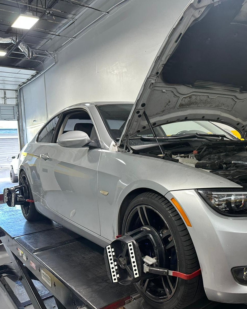 🏎️💨 Today in the spotlight: a sleek BMW getting the royal treatment with a brand new set of tires and a meticulously calibrated 4-wheel alignment. It's not just about the upgrade; it's about the enhanced driving experience, the road-hugging precision, and the peace of mind knowing your vehicle is in the hands of experts who care about every detail. Ready to experience the difference? Drive into ZR Auto Werks for service that goes the extra mile.
#ZRautowerks #PerformancePerfected #NewTiresNewYou #AlignmentExperts #PompanoBeach #B#browardmechanic #RideWithConfidence