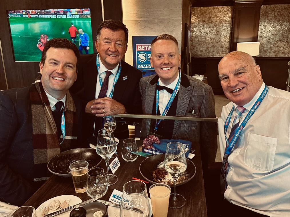 Unbelievably lucky to be apart of the Betfred Super League final yesterday.
@betfred_official requested me to be exclusively in their lounge after seeing me at the Magic Weekend. What an honour!
‘You are an absolutely brilliant magician’ - Fred Done
#livingthedream