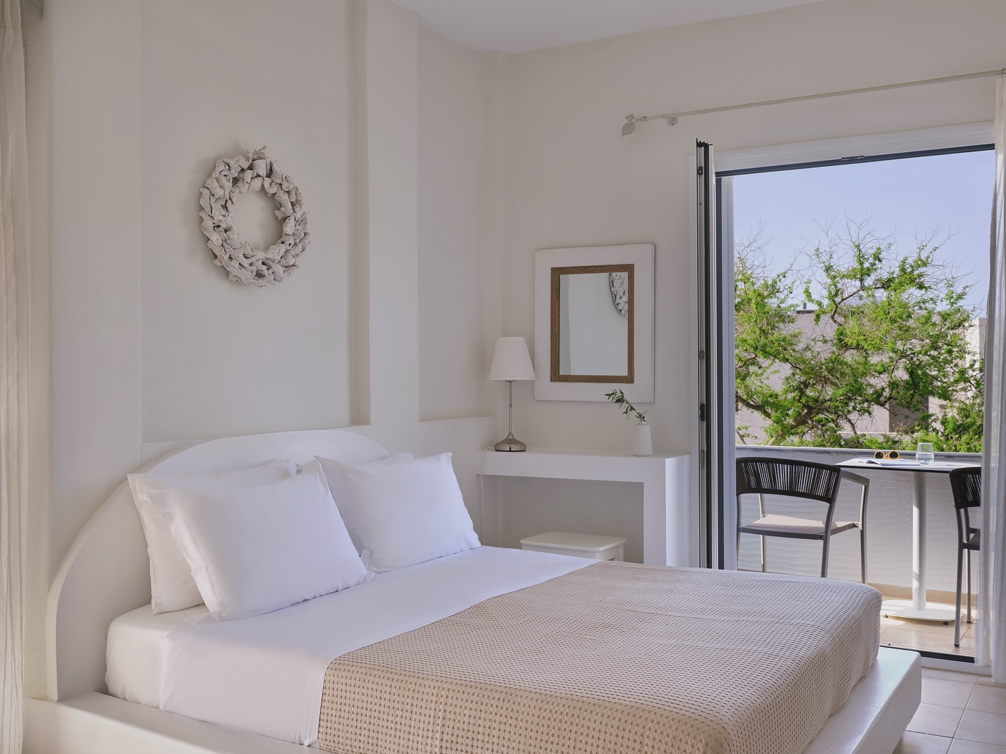 @aelia_andros in Andros - a serene island, ideal for an authentic summer retreat 🙏🏼☀️
.
.
.
#aelia #andros #greece #greekislands #familyholidays #visitandros