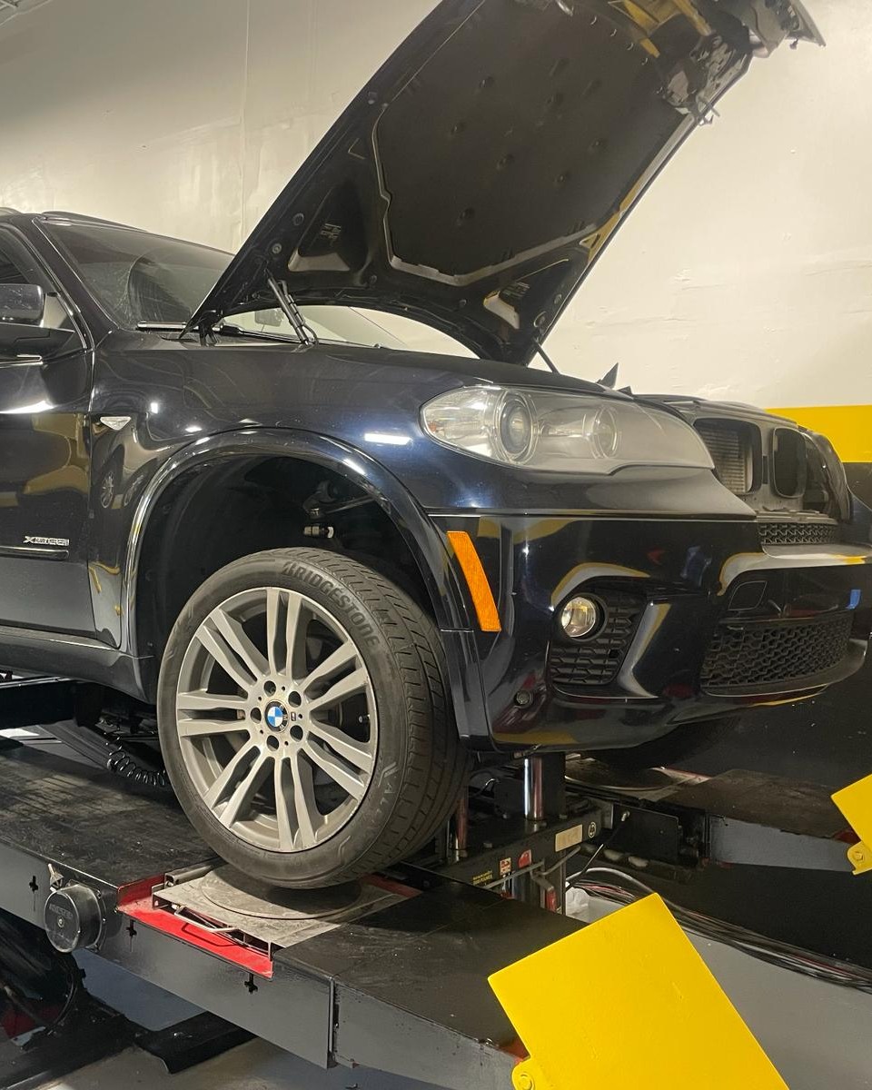 🧐Ensuring your ride is as responsive and safe as luxurious, this BMW X5 received a meticulous brake flush and wheel alignment at ZR Auto Werks.
🚙💧🔧 The brake flush replaces old fluid to maintain braking power and prevent corrosion, while the alignment guarantees optimal tire wear and a smooth drive. It's not just maintenance; it's about prolonging the life of your BMW and enhancing your driving experience.
Pull up beloved 💛
#careducation #browardmechanic #WestPalmBeachFL #pompanobeachmechanic
#BMWExpertise #SafetyFirst #SmoothDriving #certifiedmechanic #westpalmmechanic