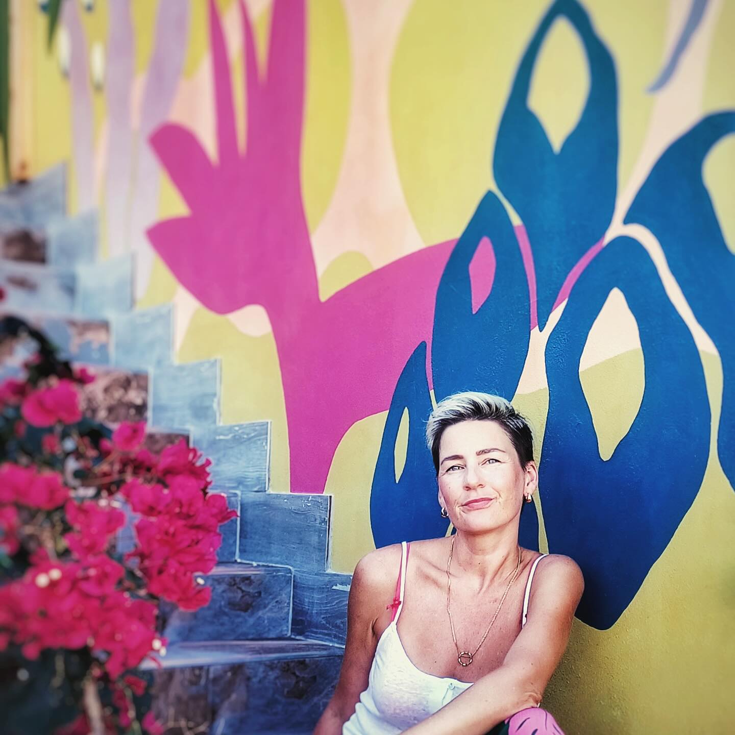 Mural „Finca“, Guîmar, Tenerife, approximately 20 sq. m.
I’ve always loved grand scales in art. However, I’ve hardly ever had the chance to paint on large canvases. Until I have my own studio, I have to make do with smaller sizes.
This autumn, I discovered a new working format - wall painting. It’s simply brilliant! I not only enjoy the opportunity to paint on a larger scale but also the fact that my work is immediately integrated into a specific space. It gains a specific function. And I adore practical, functional solutions.
For orders please contact me via email - marerastudio@gmail.com
.
.
.
.
.
.
#marera #contemporaryart #contemporarypainting #abstractpainting #artcollector #painting #emergingartist #artforsale #artstudio #wallart #abstractshapes #artstudiolife #interiordesign #colourforinteriors #artberlin #artistberlin #berlinart #femaleart #beawoman #feminism #womantoday #womanart #mural #muralist #berlinmuralist #muralberlin