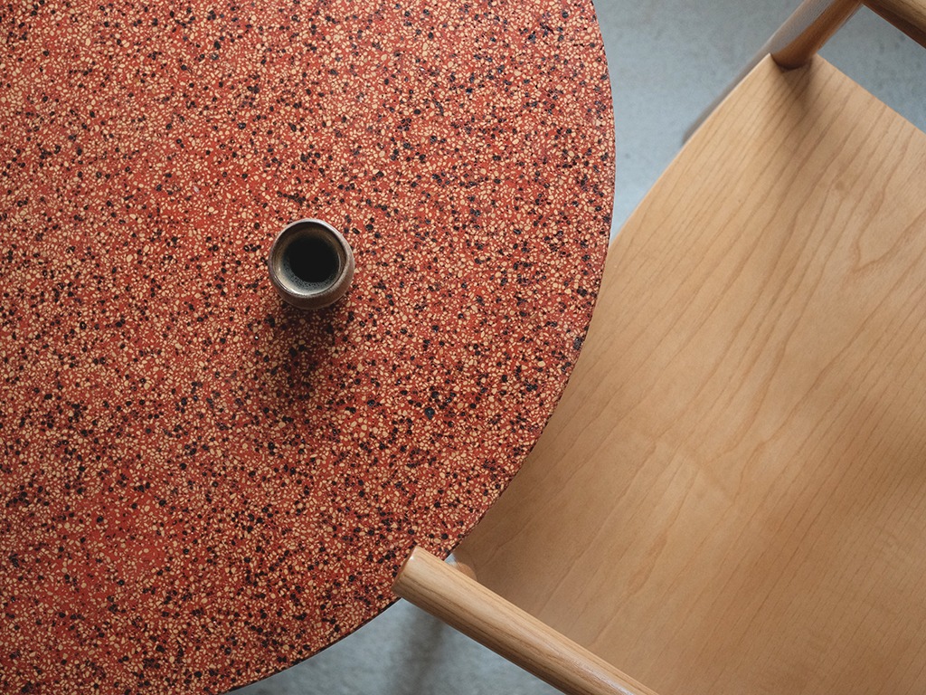 Transforming nature’s leftovers into beauty! ✨
This stunning table top is crafted from Koukoutsi Eco Material | Concrete version – a remarkable blend of terracotta concrete and mix of olive pips and core. 🫒🌱 Perfect for creating sustainable interiors that don’t compromise on style!
Handmade with care on the beautiful island of Lesvos, Greece, this innovative design repurposes waste from olive oil production, showcasing how sustainability and artistry can truly go hand in hand.
🌍 A statement piece for your home and the planet.
Αυτό το τραπέζι είναι φτιαγμένο από το Koukoutsi Eco Material | Concrete version – έναν μοναδικό συνδυασμό τσιμέντου στο χρώμα της τερακότας και μείξη κουκουτσιών ελιάς και πυρήνα. 🌱 Ιδανικό για βιώσιμους εσωτερικούς χώρους χωρίς συμβιβασμούς στο στυλ!
Φτιαγμένο με φροντίδα στο πανέμορφο νησί της Λέσβου, αυτός ο καινοτόμος σχεδιασμός επαναχρησιμοποιεί απόβλητα από την παραγωγή ελαιόλαδου, αποδεικνύοντας πως η βιωσιμότητα και η τέχνη μπορούν να συνδυαστούν αρμονικά.
Photography: @george_komvokis
#BuySustainable #ShopEcoFriendly #SustainableStyle #EcoChicInteriors #EcoMaterialsForSale #EcoDesignTrends #DesignWithPurpose #KoukosDeLab #HandcraftedDesign #Koukoutsi #sustainablematerials #SustainableDesign #EcoFriendlyInteriors #UpcycledBeauty #GreekCraftsmanship #ConsciousLiving #OliveInspired #InteriorGoals #KoukoutsiMaterial