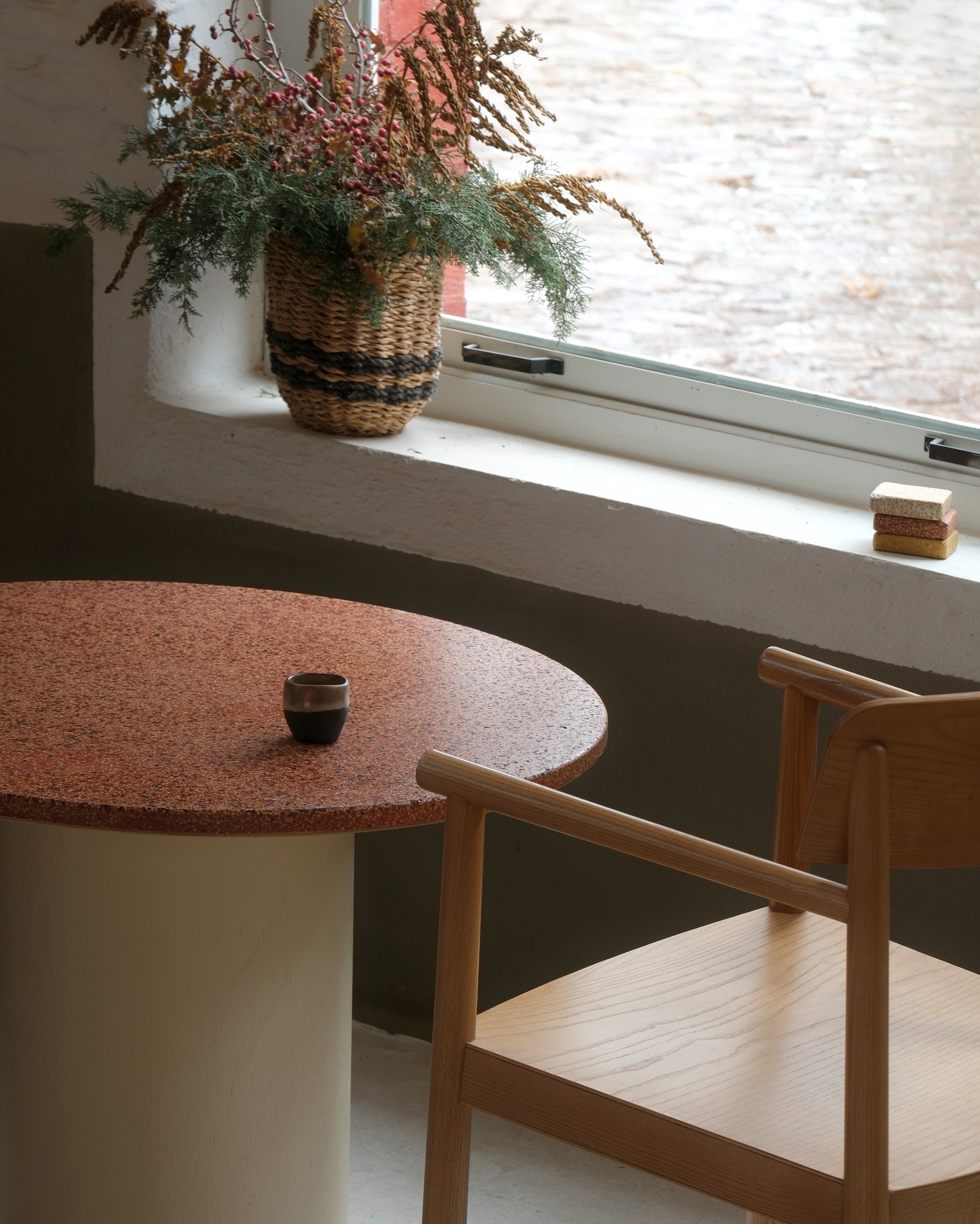 Minimal waste. Maximum impact.
Crafted from reclaimed olive pits, Koukoutsi transforms nature’s byproducts into stunning surfaces that are as durable as they are eco-conscious. Perfect for countertops, furniture, and design accents, this material merges innovative technology with timeless aesthetics.
Why choose Koukoutsi?
100% sustainable and eco-friendly
Striking natural textures
A story of circular design
This is design with purpose — a sustainable material that doesn’t compromise on beauty.
Whether you’re creating a bold statement wall, a custom tabletop, or an elegant interior upgrade, Koukoutsi offers endless possibilities for those who value luxury with a conscience.
Let’s build a greener future, one surface at a time.
Ελάχιστα απόβλητα. Μέγιστη επίδραση.
Κατασκευασμένο από κουκούτσια ελιάς, το Koukoutsi μεταμορφώνει τα υποπροϊόντα της φύσης σε εντυπωσιακές επιφάνειες που είναι εξίσου ανθεκτικές όσο και φιλικές προς το περιβάλλον. Ιδανικό για πάγκους, έπιπλα και διακοσμητικές λεπτομέρειες, αυτό το υλικό συνδυάζει την καινοτόμο τεχνολογία με διαχρονική αισθητική.
Γιατί να επιλέξετε Koukoutsi;
100% βιώσιμο και οικολογικό
Εντυπωσιακές φυσικές υφές
Μια ιστορία κυκλικού σχεδιασμού
Αυτός είναι ο σχεδιασμός με σκοπό — ένα βιώσιμο υλικό που δεν κάνει συμβιβασμούς στην ομορφιά.
Είτε δημιουργείτε έναν τολμηρό τοίχο δήλωσης, μια προσαρμοσμένη επιφάνεια τραπεζιού, είτε μια κομψή αναβάθμιση εσωτερικού χώρου, το Koukoutsi προσφέρει ατελείωτες δυνατότητες για όσους εκτιμούν την πολυτέλεια με συνείδηση.
Ας χτίσουμε ένα πιο πράσινο μέλλον, μία επιφάνεια τη φορά. 🌿
📩 DM us for samples and orders!
Photography: @george_komvokis
#BuySustainable #ShopEcoFriendly #SustainableStyle #EcoChicInteriors #EcoMaterialsForSale #EcoDesignTrends #DesignWithPurpose #KoukosDeLab #HandcraftedDesign #Koukoutsi #sustainablematerials #SustainableDesign #EcoFriendlyInteriors #UpcycledBeauty #GreekCraftsmanship #ConsciousLiving #OliveInspired #InteriorGoals #KoukoutsiMaterial #SustainableDesign #EcoInnovation #ReclaimedMaterials #Koukoutsi #GreenInteriors #ConsciousDesign #LuxurySustainableDesign