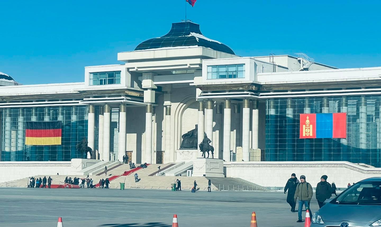 Herzlich Willkommen in der Mongolei,
Herr Bundespräsident Frank-Walter Steinmeier!