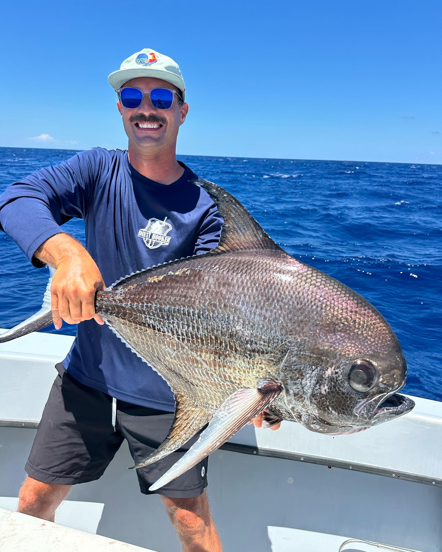 The Pomfret! A cross between a Permit and a piranha. Also known as the butter fish. 🤌 @seasthedaycharters #seasthedaycharters #promfret #deepdropping #flkeys #keyslife #cudjoekey #fl #floridakeyslife #freshfish