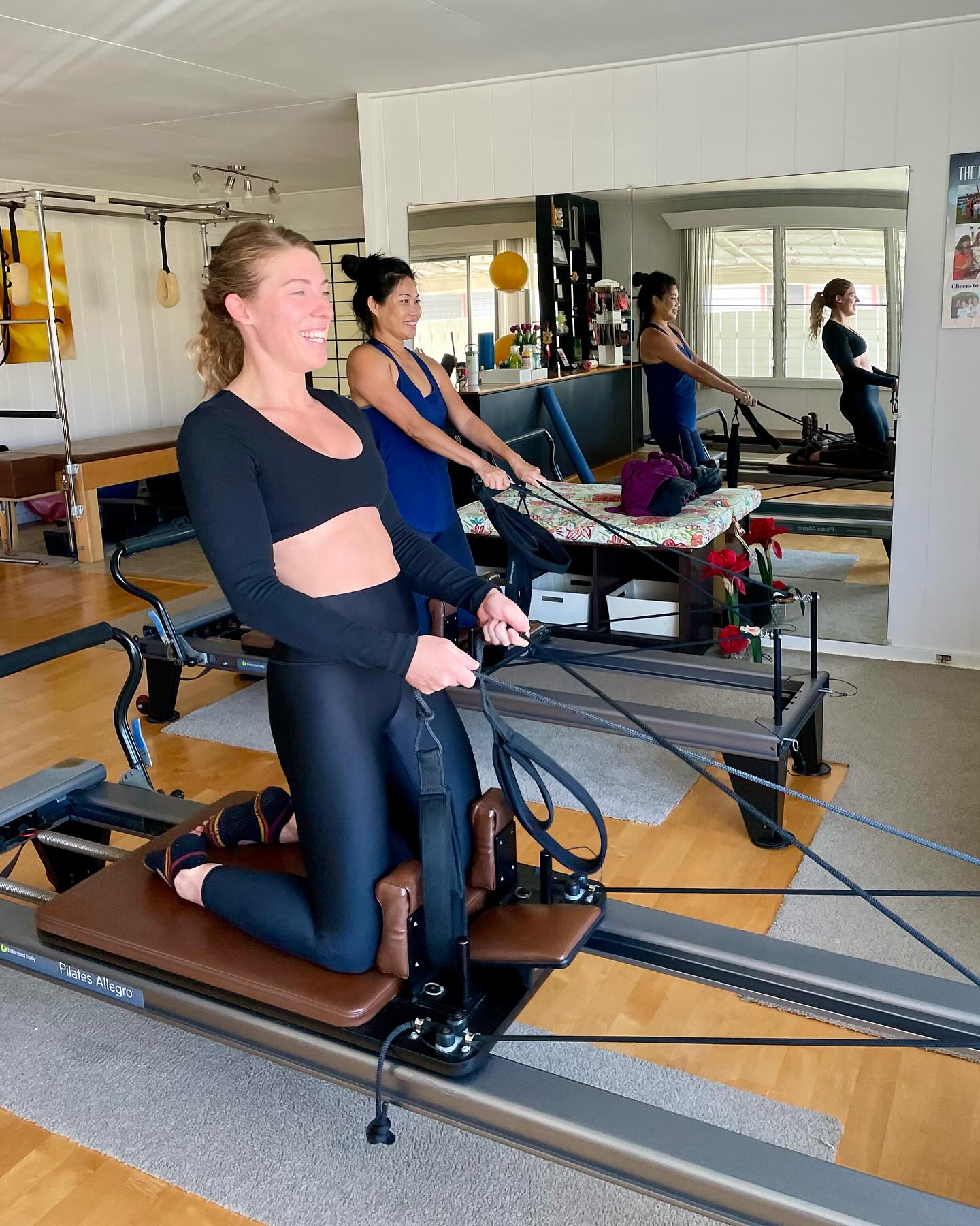 Early morning reformer session with @adventurebailey Thanks for always stopping by when you’re in Honolulu. 🙌 It’s always a pleasure to have you. 🩵 #thefirmpilates #pilateshawaii #hawaiipilates #pilateslife #pilatesstudio #pilateslovers #pilatesbody #kahala #hawaiifitness #reformerpilates #basipilates #pilates