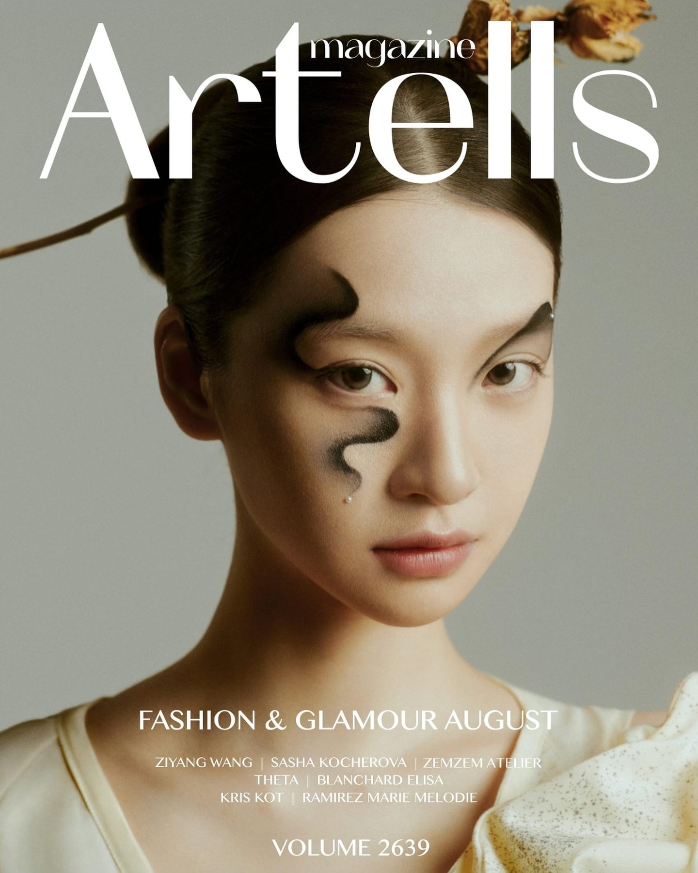 Undina! You can’t escape her -mesmerizing.
Artells Magazine issue 09/24