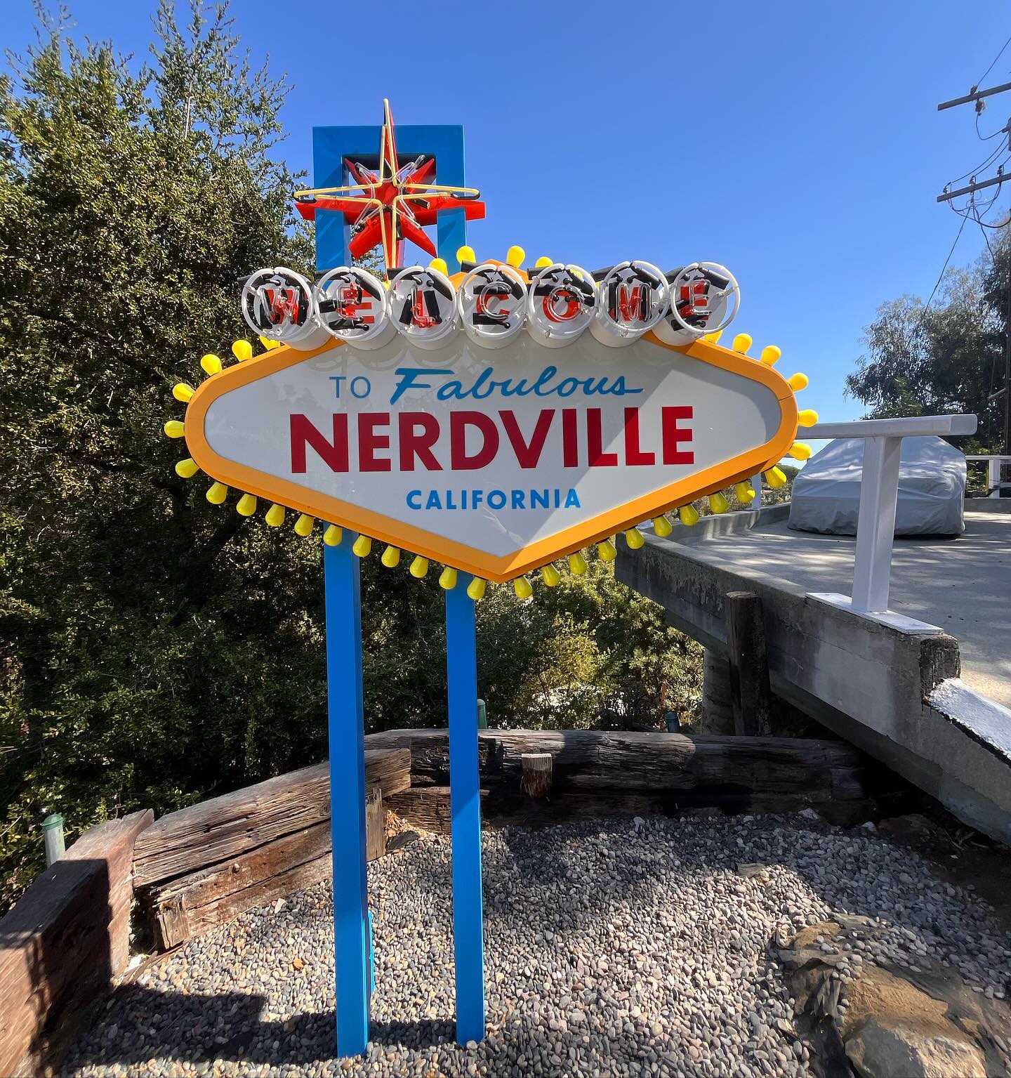 I’ve been obsessed with this sign for 10 years! I managed this project into production back then and I had the honor to restore it today. It’s part of @joebonamassa private collection. He believed in me 10 years ago and continues to trust in my creative abilities today! Thank you Joe (& Rick), I can’t believe how fine we are all aging. 🤝🏼