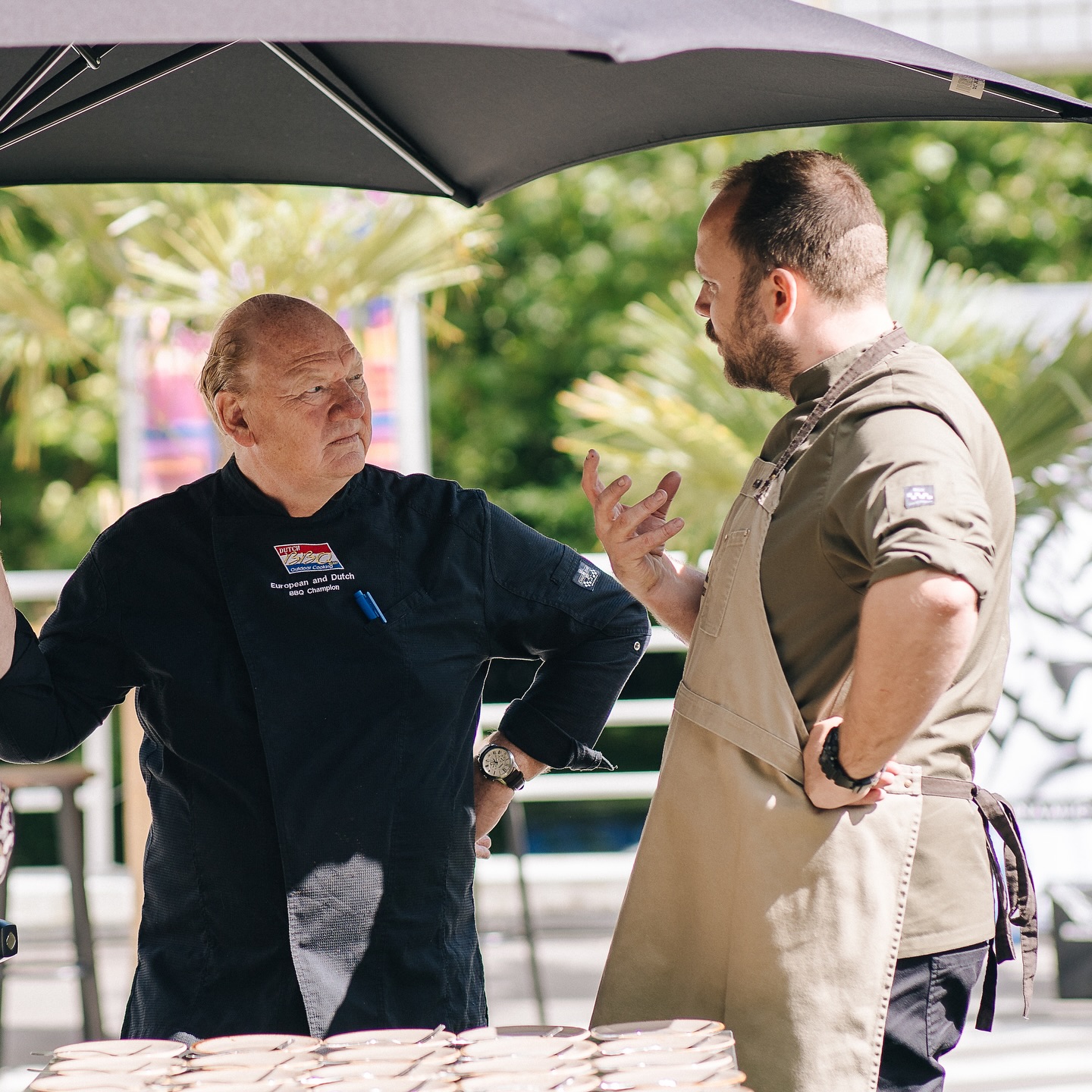“Zegt de ene chef tegen de ander… “ 🤝🏼
#WeCanteen #ChefTalk #FoodIsMood -#foodstagram #Bedrijfscatering