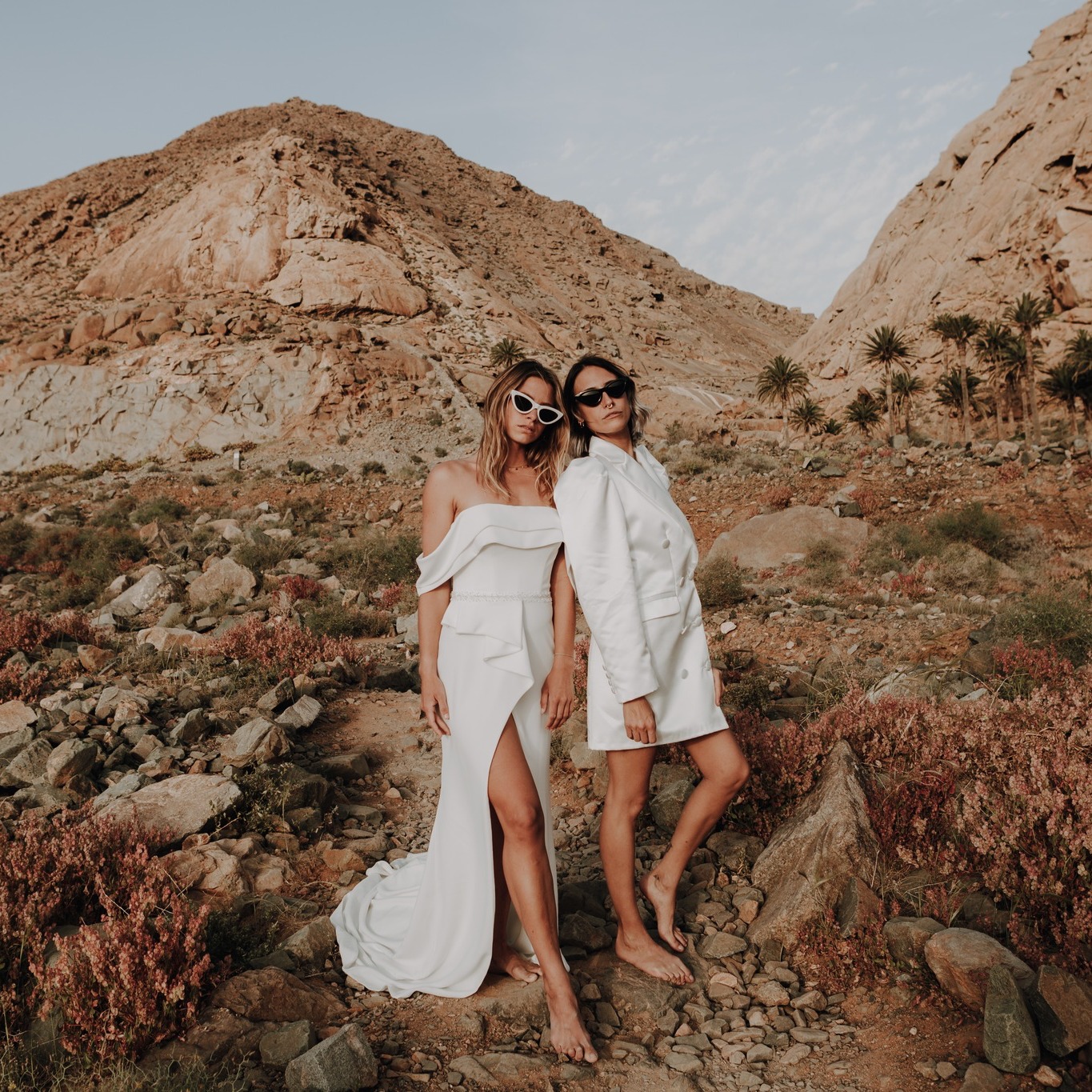 Marie & Benny | Island Brides | Barranco de las Peñitas | 03/23
Beautiful Brides: @msgssmnn @benny_bu
Dresses: @emylibrautstudio
#brides #bridaldress #bridewithstyle #fashion #fashionshooting #bridaloutfit #destinationweddings #elopementphotography #photography #fuerteventura #fuerteventurawedding #authenticlovemag #spainwedding #wedding2024 #bellcoll #fotomagazin #fotomagazin_de