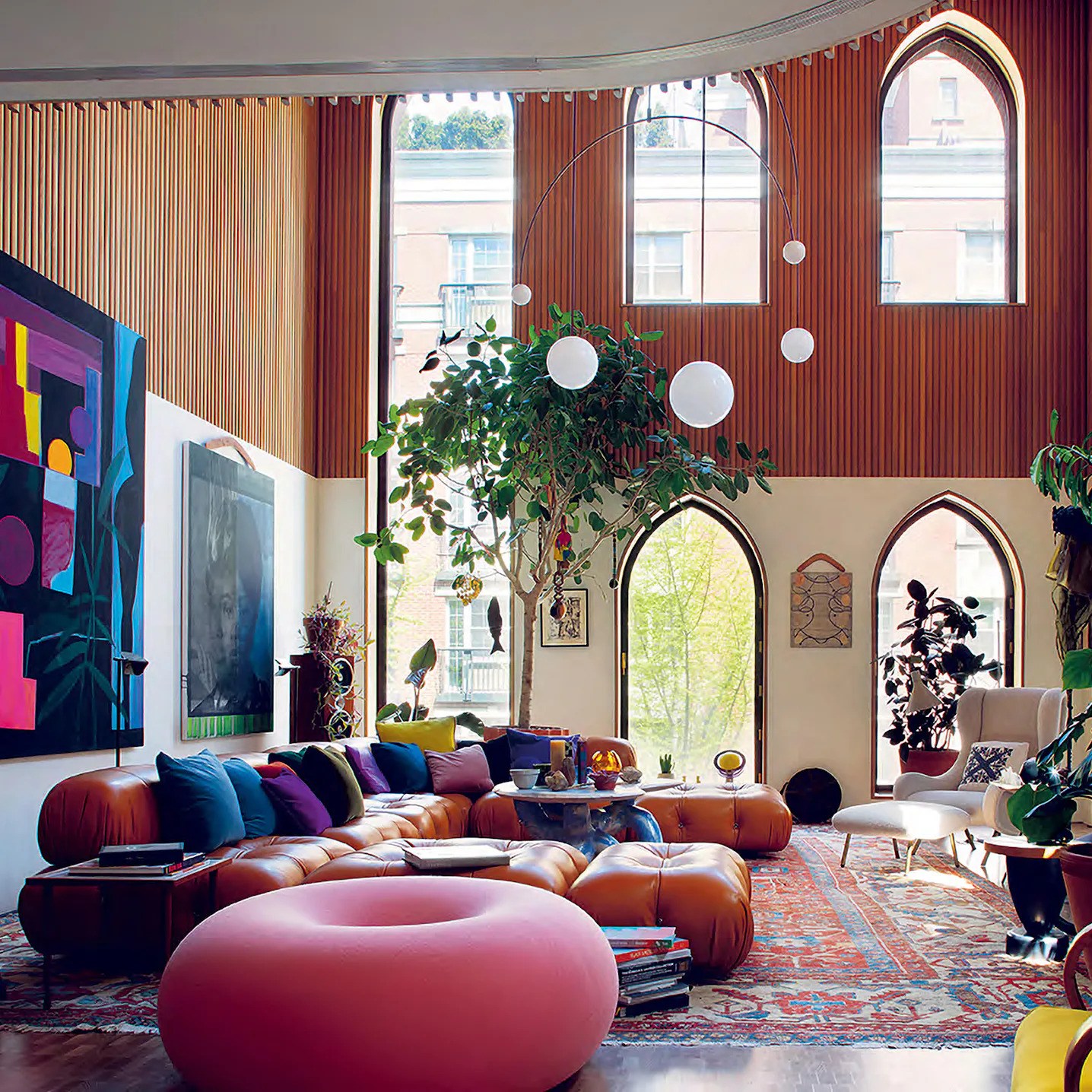 Four years after the publication of ‘For Art's Sake: Inside the Homes of Art Dealers’, Tiqui Atencio Demirdjian and photographer Jean-François Jaussaud take us on a tour of the private residences of some of the world's greatest artists: Julie Mehretu, Jean-Michel Othoniel, Johan Creten, Claire Tabouret, Guillermo Kuitca, Cristina Iglesias, William Kentridge, Suboh Gupta, Bharti Kher, Jac Leirner, Raqib Shaw, Carlos Garaicoa, Rashid Johnson, Sheree Hovsepian, Bernar Venet, David Rodriguez Caballero, Ernesto Neto, Yan Pei-Ming, Miquel Barceló, Glenn Brown, Francesco Vezzoli, David Salle, Not Vital, Tracey Emin and Maurizio Cattelan.
After art collectors and art dealers, Tiqui Atencio Demirdjian continues her series by focusing on the very heart of the art world: artists. By offering a taste of their intimacy, this new book gives us a glimpse of their creative vision from another angle, perhaps even providing us with new keys to interpret their art. Across five continents, 22 private residences are presented, showing the dynamic between art and environment. There is no typical lifestyle: the book examines the many ways in which artists' daily lives, habits and aesthetics intersect with or diverge from their art. Tracey Emin's Georgian house in Fitzroria, for example—stripped bare and dotted with velvet furniture—is the polar opposite of the raw themes she evokes in her art. On the other hand, the book also features more lush interiors such as those of Julie Mehretu (a renovated former rectory in Harlem) and Miquel Barcelo (a medieval hunting lodge in Majorca), which seem to be extensions of their creative spirit.
Some artists combine their studios with their living spaces, while others completely separate their personal lives from any creative practice. Claire Tabouret exhibits her own work, and others, such as Bernar Venet and Not Vital, transform parts of their homes into galleries or foundations. “Inside the Homes of Artists” also includes interviews with the artists themselves.
Photos by Jean-François Jaussaud for Art's Sake
#clairetabouret #traceyemin #mauriziocattelan #juliemehretu #contemporaryart