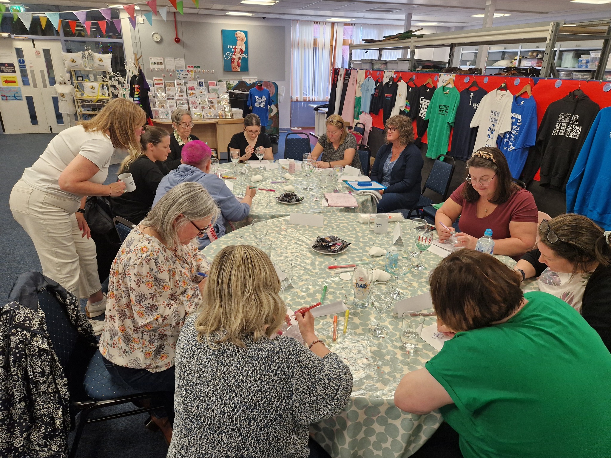 Amazing time at the glass painting session on Wednesday! Look at all these incredible glasses that were created 🎨
Why not join us at our next monthly craft club Wednesday 26th June 6pm-8pm!! To book a space email Kirsty@sparkscot.com ✨
