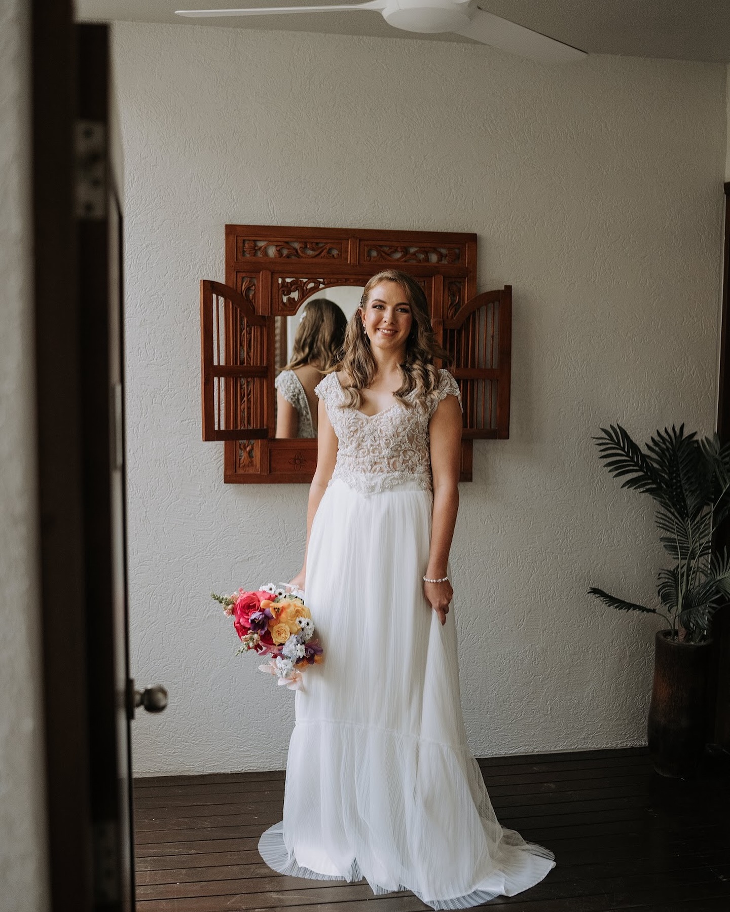 The beautiful Kirilyn on her wedding day in Port Douglas almost 2 months ago.
Two custom skirts by @brittneypaigecouture
She was able to change up her bridal look with a pleated tulle full length skirt with a puddle train for the ceremony and a party skirt for the reception.
Skirts @brittneypaigecouture
Top @annacampbellbridal
Photography @perspectives_aus