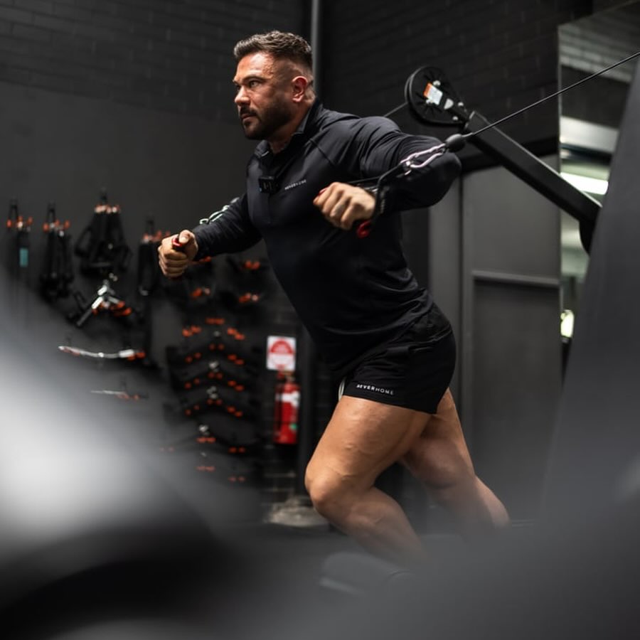 .
Big shoutout to @c.m.visual for making yesterday’s shoot an absolute breeze! 🎥💪
From capturing my prep journey—complete with all the highs, lows, and carb-depleted delirium—to talking advice, support networks, and what’s next for myself,.. they nailed it.
We covered everything: the blood, sweat, and (maybe a few) tears shed on this wild bodybuilding ride. Plus, I shared some behind-the-scenes gems on my epic support crew, from family and friends to my wife and coach, and a few surprises!
Spoiler alert: @nrg_gymessendon and @teamneverhome came up (you know how it is 😅).
Had a blast filming the Q&A, and it was fun sprinkling in some humor about the grind—because if you can’t laugh when you’re deep in prep, are you even prepping?
Stay tuned for the drop soon. You won’t want to miss what’s next for me as a bodybuilder and coach. Let’s keep this rollercoaster rolling!