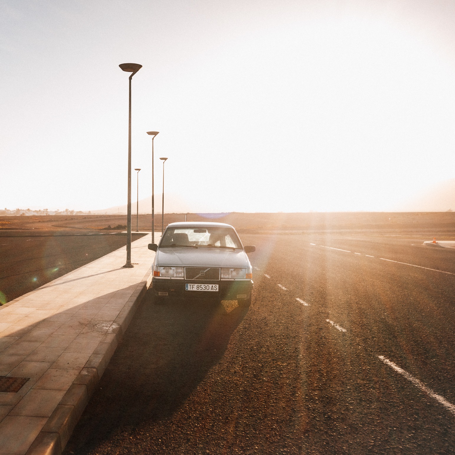 Morning Light | Streets of Cotillo | 03/23 | 50mm
#morninglight #cotillo #islandvibes #cars #car #volvo #sunrise #light #streetphotography #artwork #artcollective #photographer #stademagazine
#canon #liveforthestory #f#fuerteventura