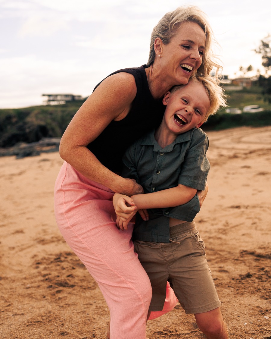 There’s nothing like those precious moments with your little ones. 💖
Trust me to capture the laughter, the cuddles, and the joy as you soak in every second together.
I’ll guide you through the session so you can focus on what matters most—being fully present with your children. No stress, no pressure—just real, beautiful memories. ✨