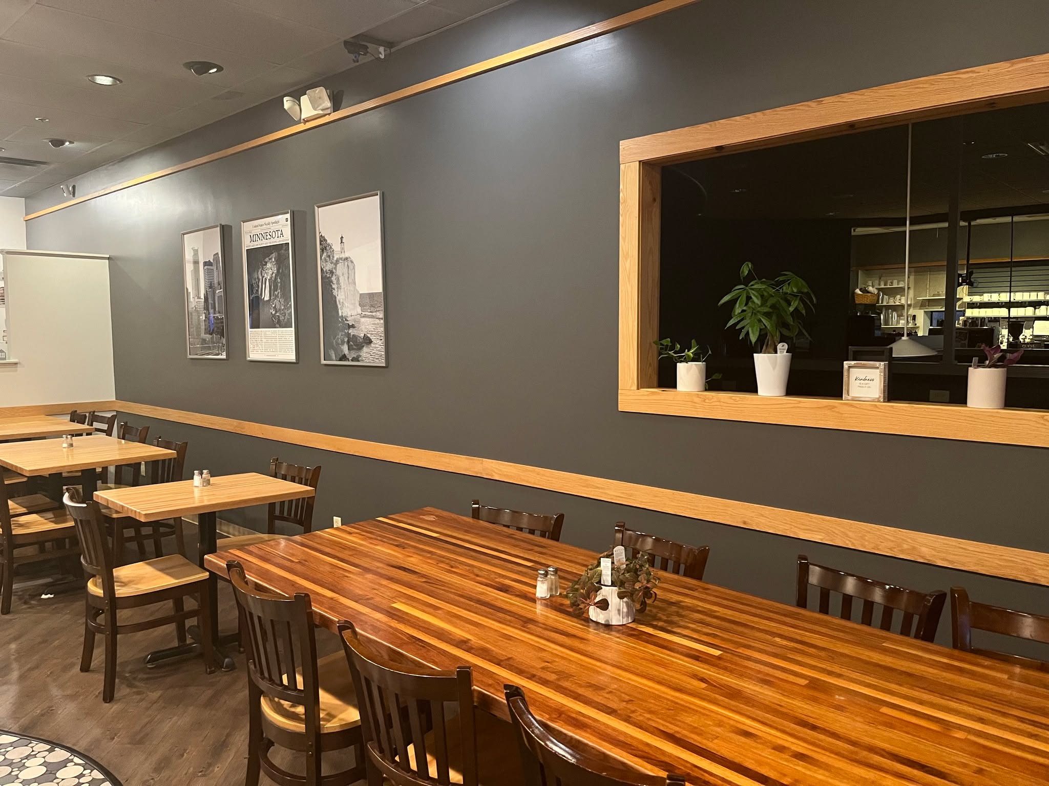 ✨How it started vs. how it's going✨
We're always sprucing over here on Elton Hills.