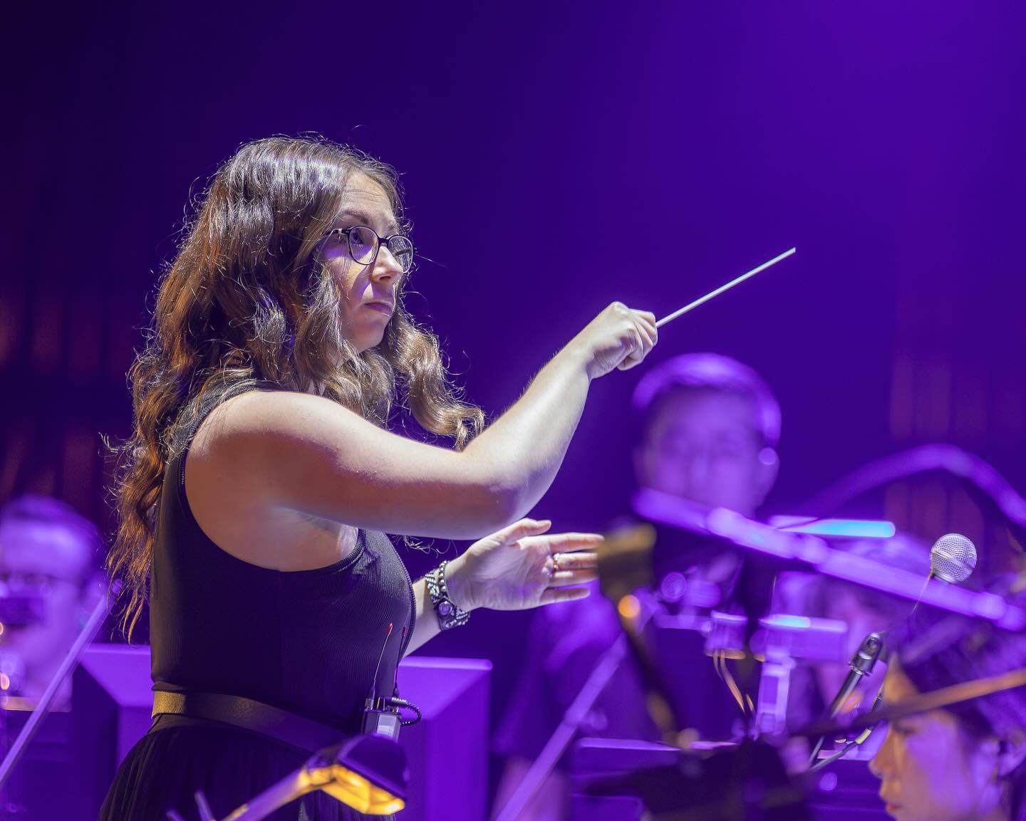 Dearest @avatarthelastairbender & @avatarconcertorchestra,
I leave you for the next 2 months as you all shall travel the country and fill people with all the joy we’ve only started to deliver. @heidijoosten will be leading the charge while I’m away and I can’t wait to resume adventuring with this beautiful show in November.
Til then, some other adventures await… but I truly do love this show, this orchestra, this team… I will see you all for a grand reunion in Sacramento. xx
#avatar #avatarthelastairbender #atla #concert #orchestra #nickelodeon #tour #touring #musician #music #conductor #musicdirector #touringmusician #tourlife #travel #musician