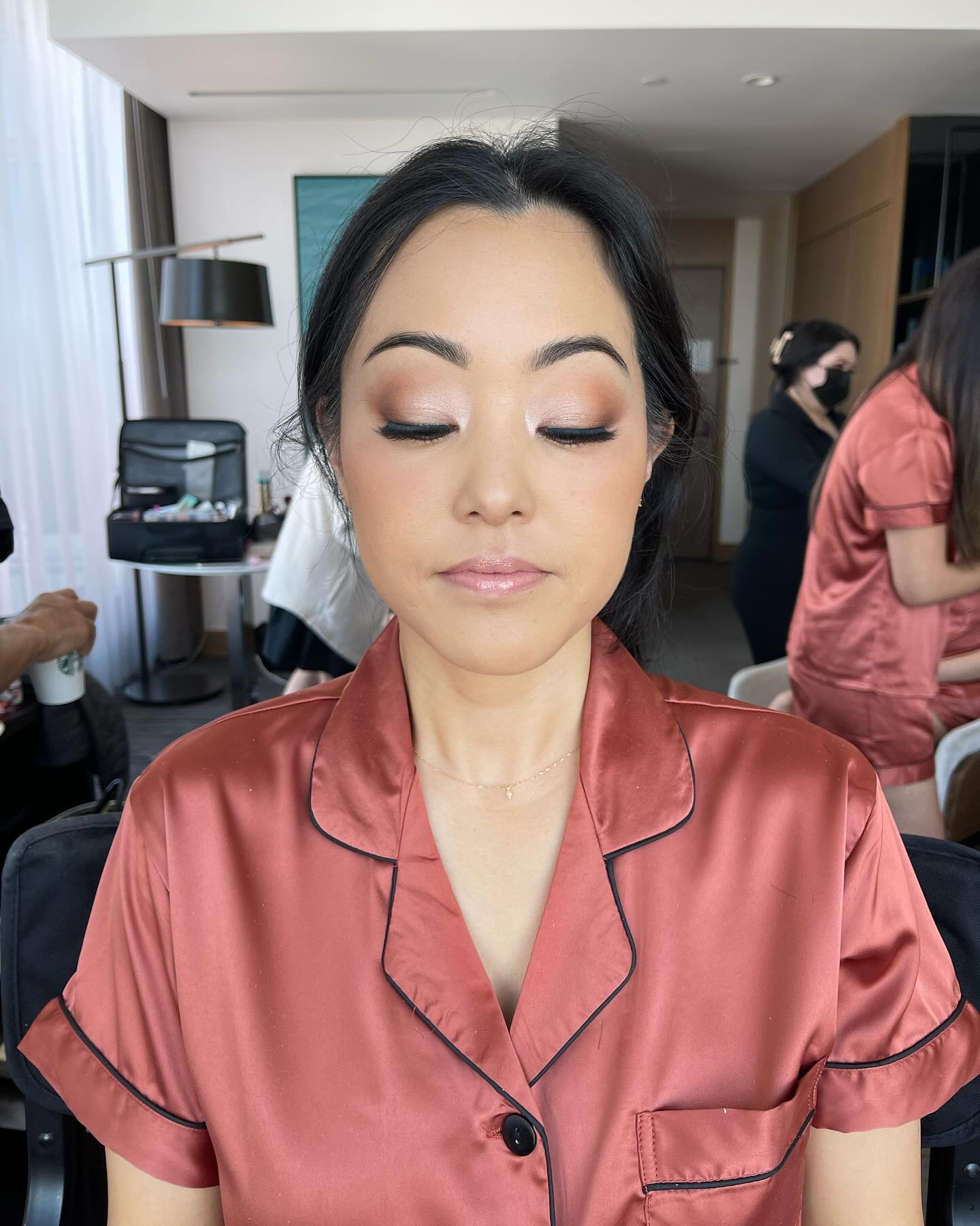 She requested for the same tone, but a bit darker for her. 🥰🥰
.
.
.
.
.
#sessionsmakeup #bridesmaiddayof #weddingday #wedding #makeupartist #mua #losangelesweddings #makeup #makeupartistinlosangeles #dayofwedding #weddinghairandmakeup #dayofhairandmakeup #bigday #hairandmakeupinlosangeles #losangelesmakeupartist #bridesmaids #bridesmaid #bridesmaidsmakeup #makeupbridesmaids #losangeles #losangelescalifornia