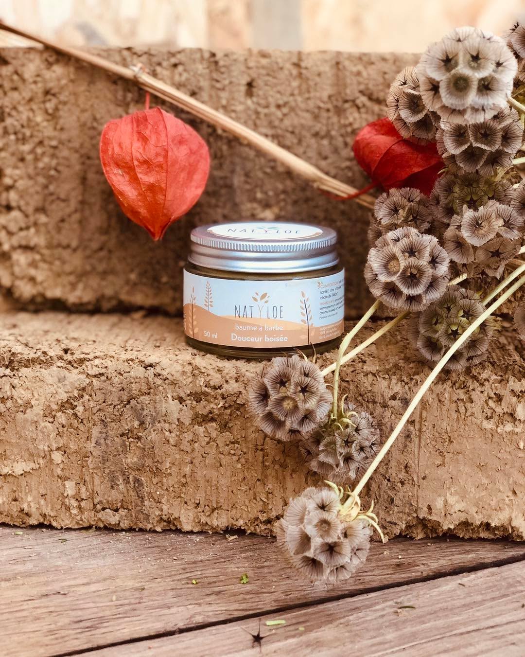 Le Baume à barbe 100% naturel et bio de Naty Loe se fond dans la nature sobre de Dames Nature. Ambiance boisée. Senteurs naturelles
www.natyloe.fr
#natyloecosmetics #damesnature #baumeabarbe #cosmetiquenaturelle #cosmetiquebio #beurredekarité #barbershop #barber #madeinfrance #essonnetourisme #valleedechevreuse #serresdebeaudreville